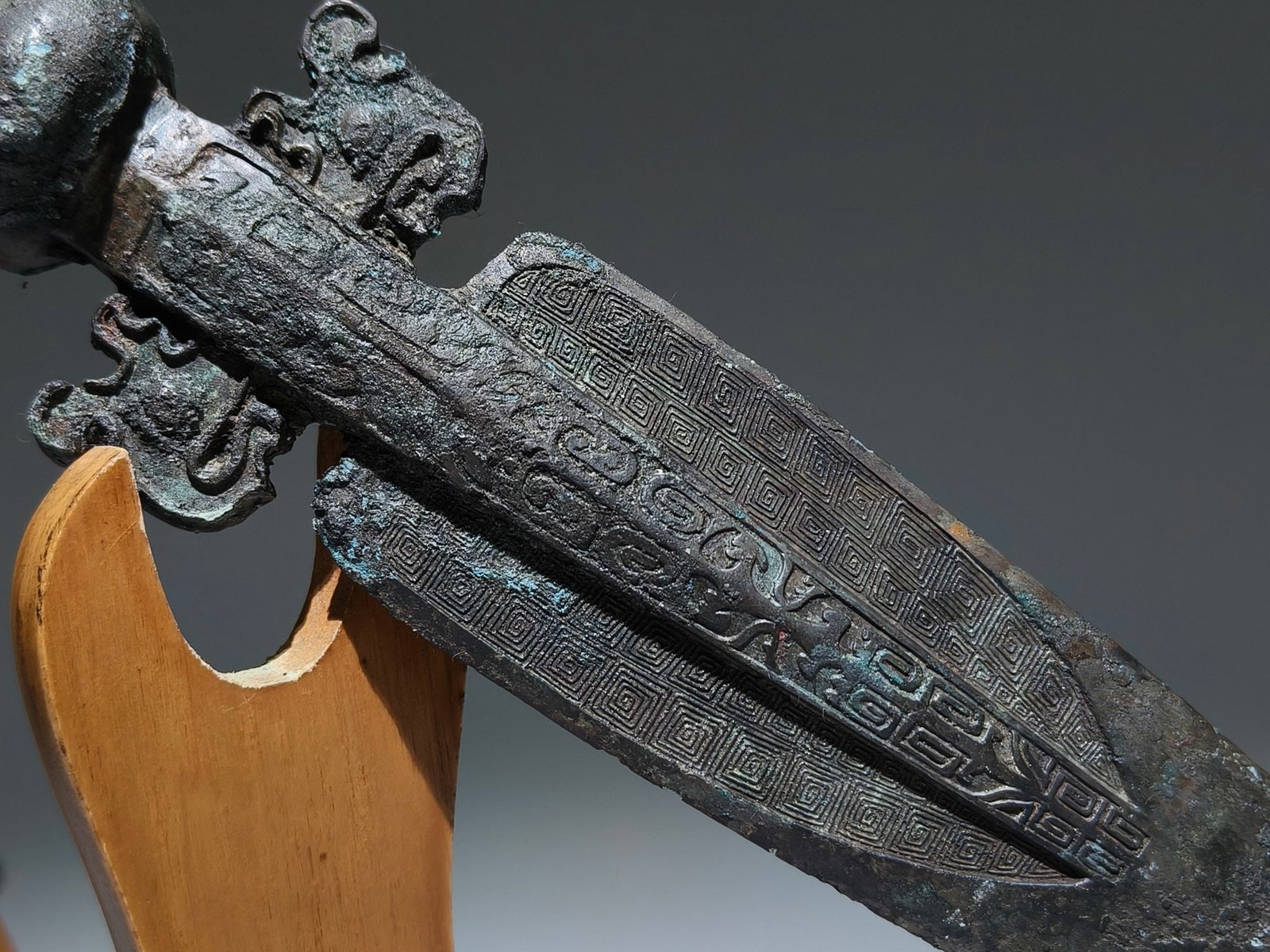 An Archaic Bronze Thunder and Cloud Pattern Sword - 7