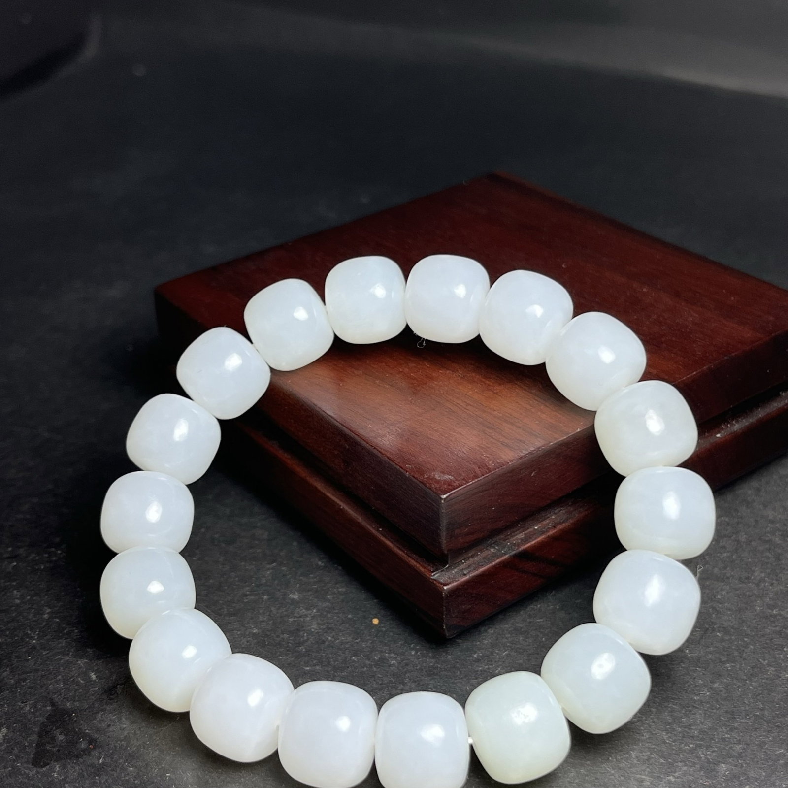 An Exquisite White Jade Bracelets - 3