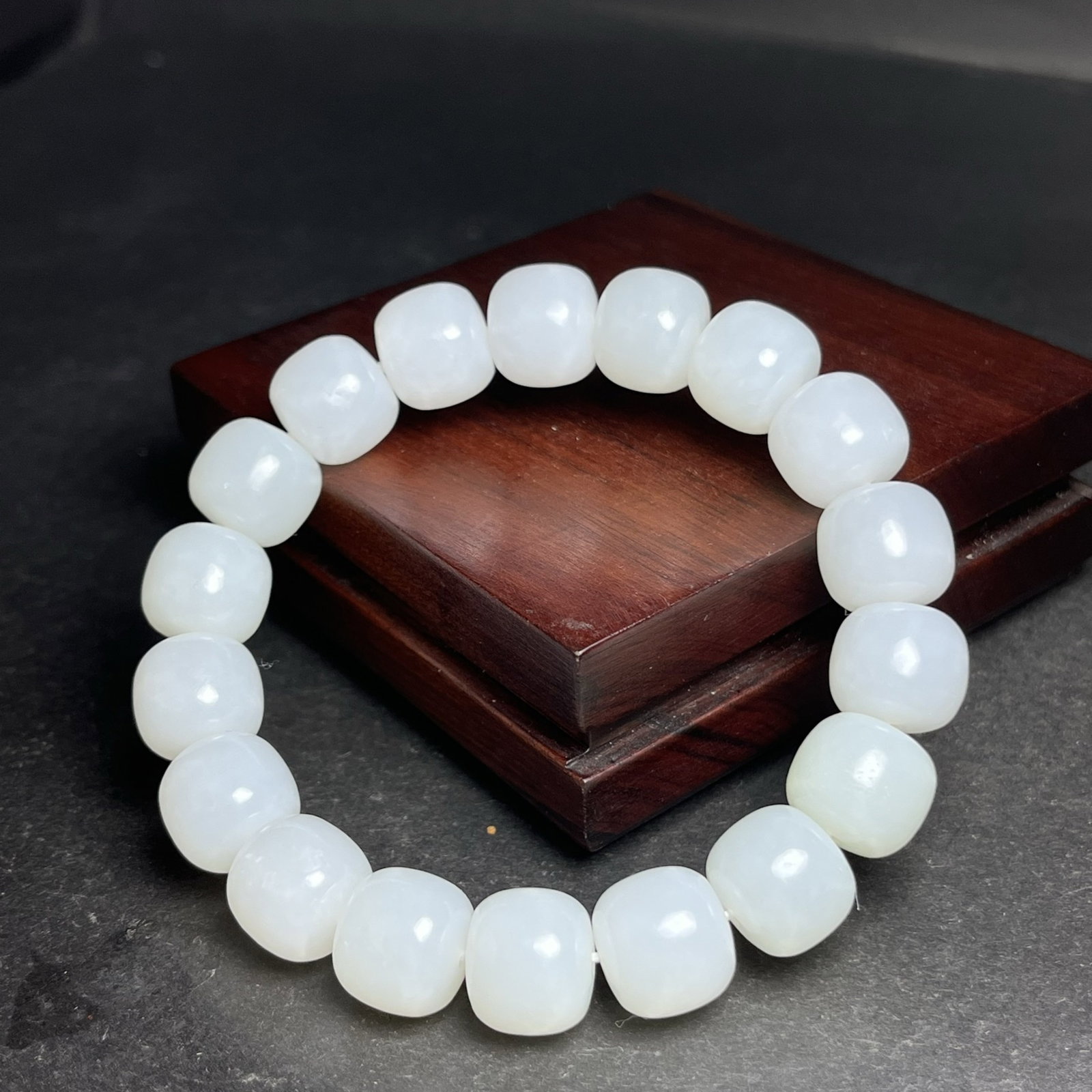 An Exquisite White Jade Bracelets - 5