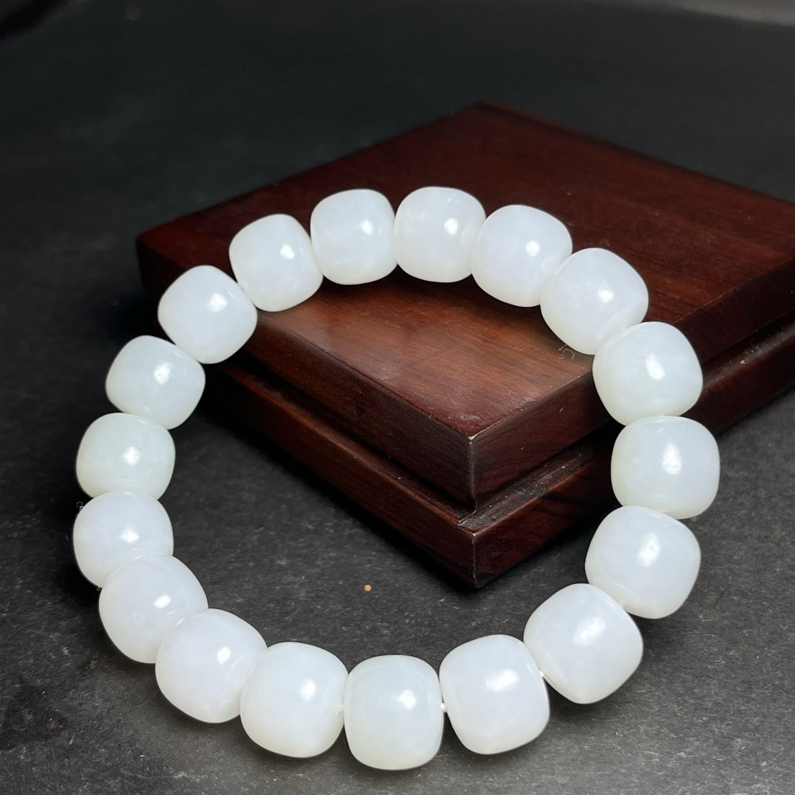 An Exquisite White Jade Bracelets - 7