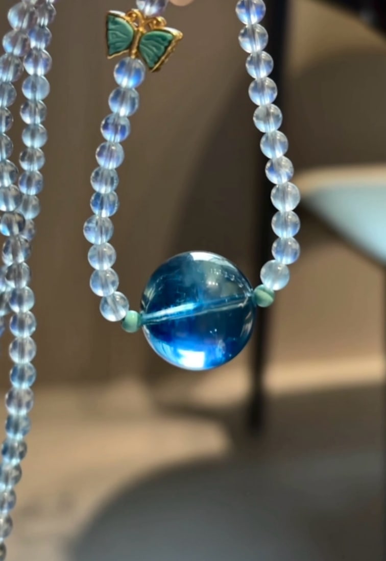 An Exquisite Aquamarine Pendant - 2