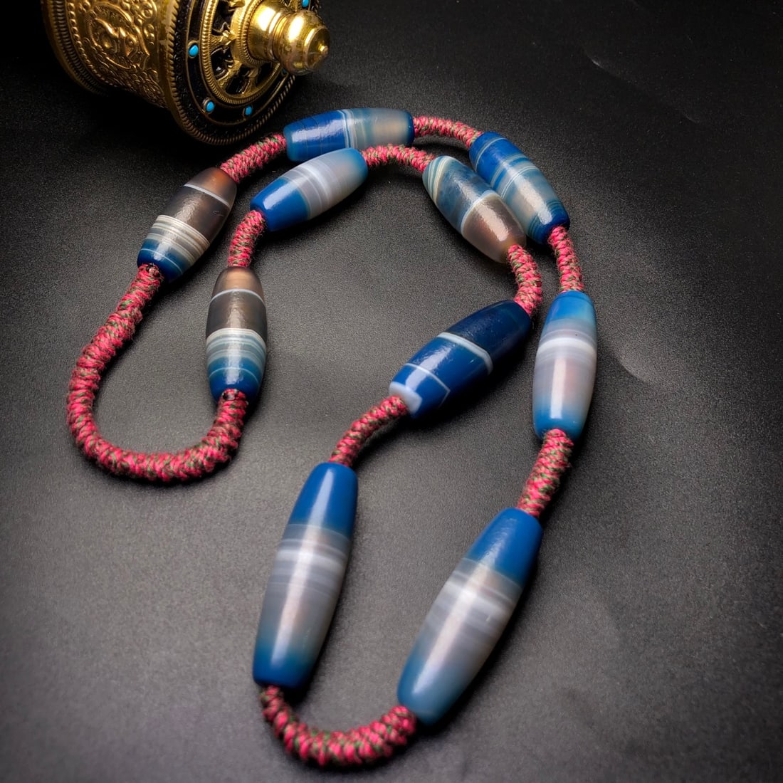 An Exquisite Agate Necklace: An Exquisite Agate Necklace,Size:39mmx12mm 玛瑙项链