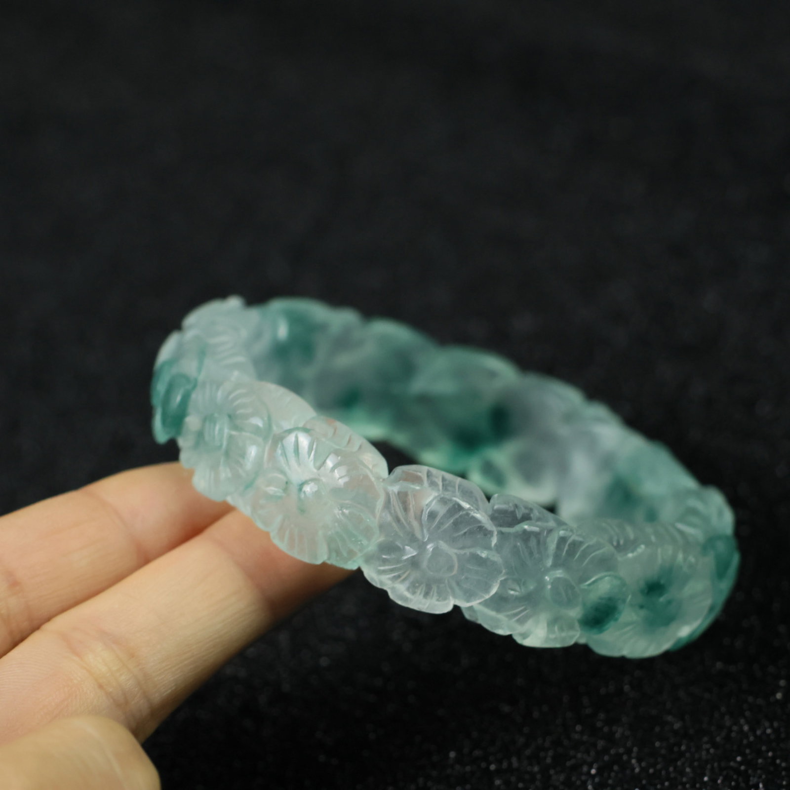 An Exquisite Jadeite Flower Pattern Bracelets - 7
