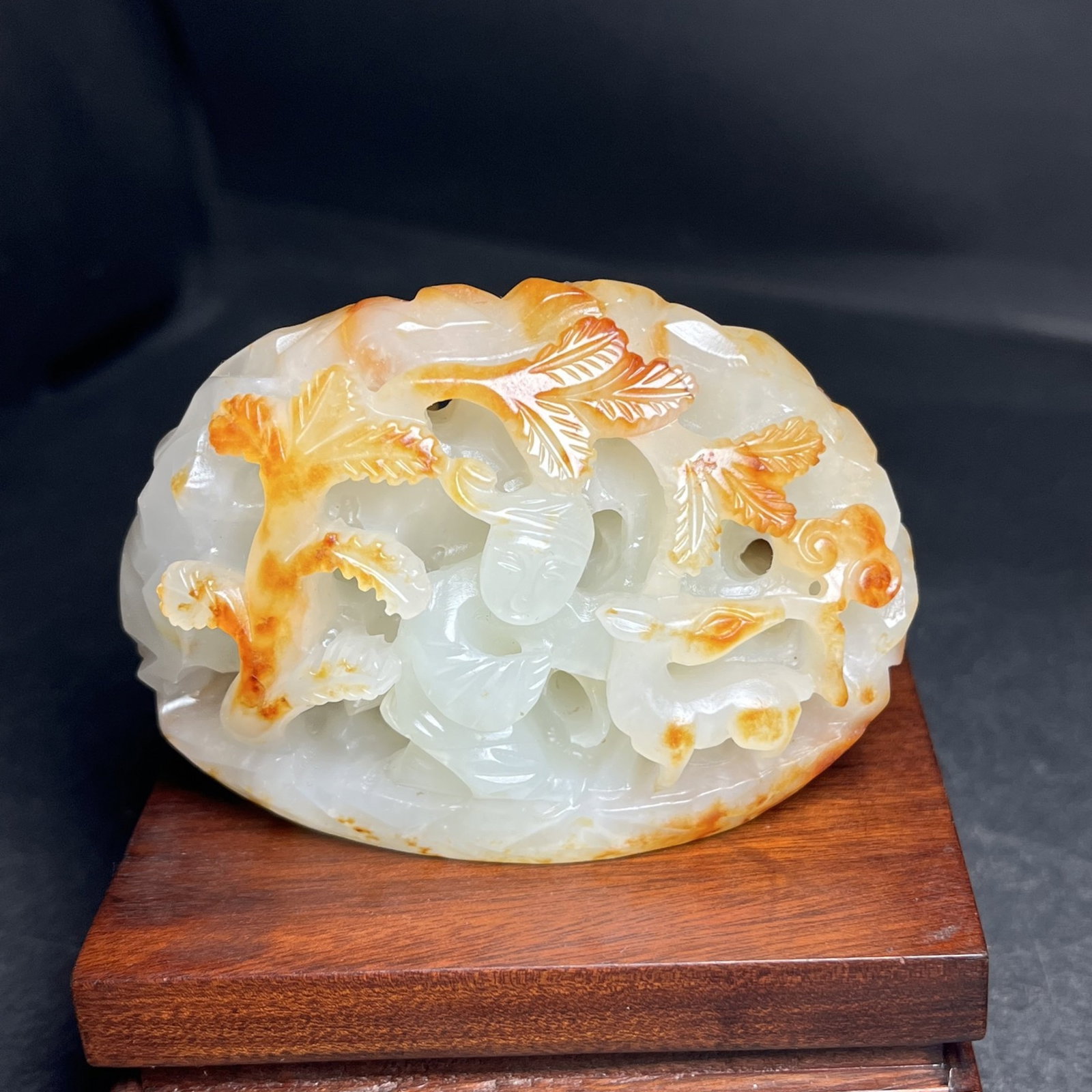 An Exquisite White Jade Figure Deer Pattern Ornament (1 of 6)