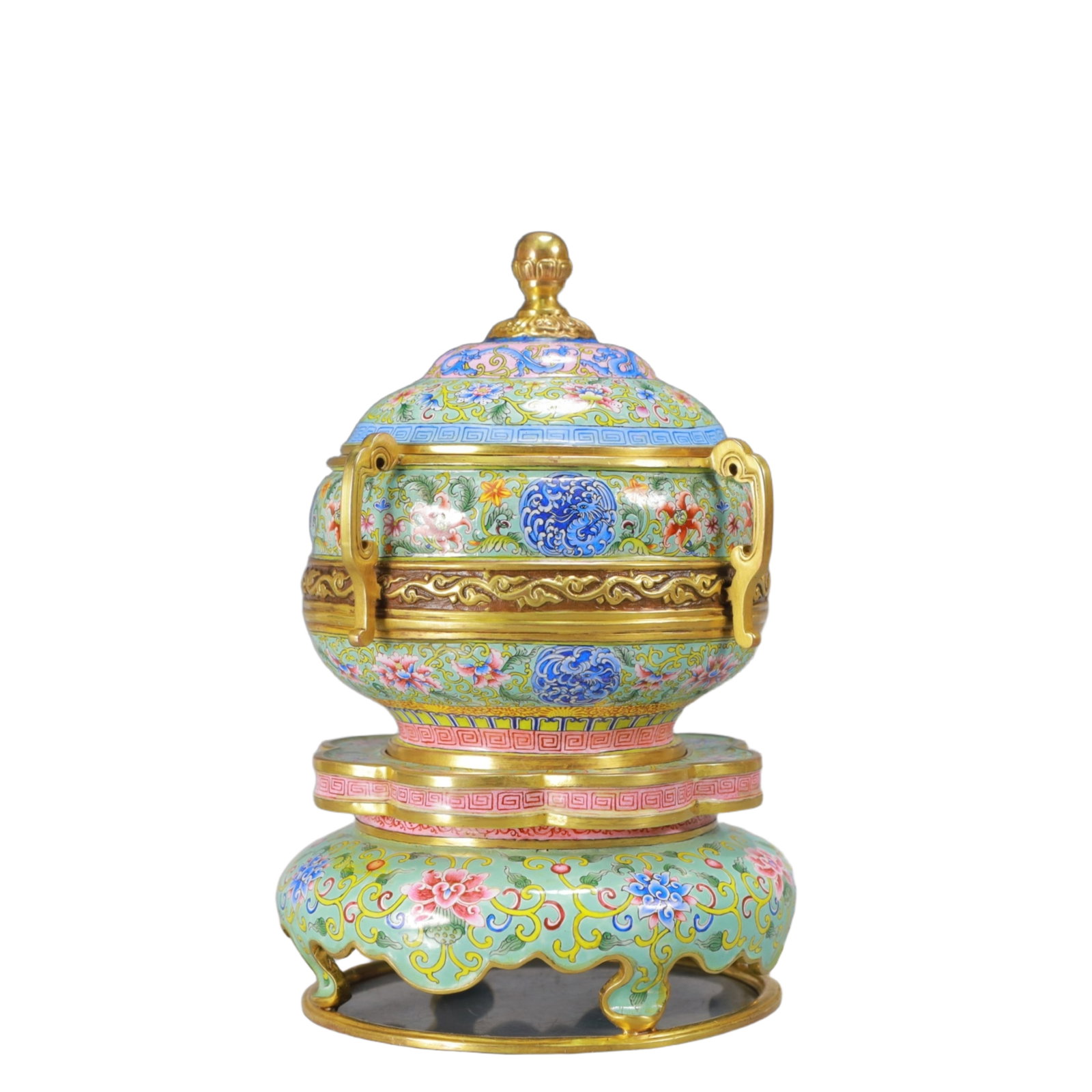 An Exquisite Painted Enamel Flower Pattern Cover Jar (1 of 12)