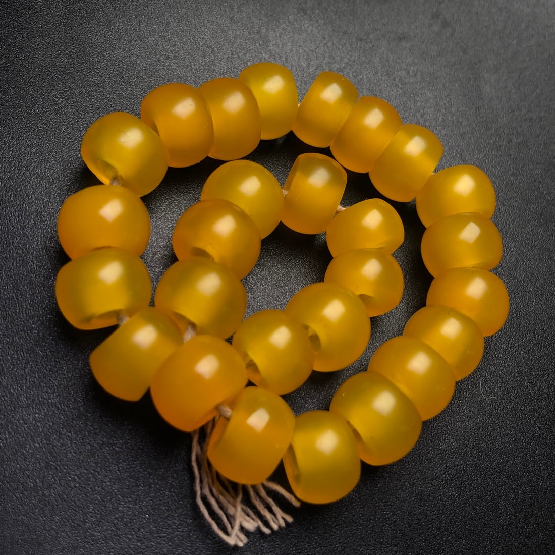 An Exquisite Agate Bracelets - 2