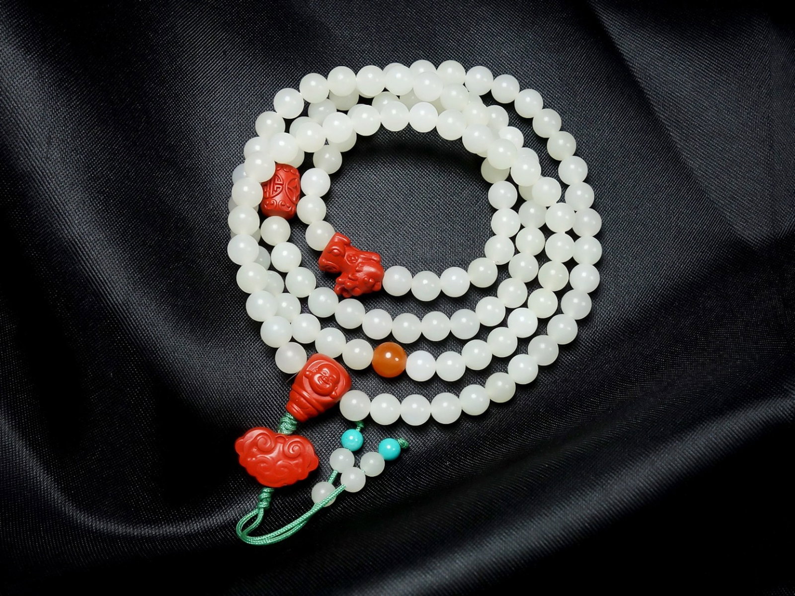 An Exquisite White Jade Bracelets: An Exquisite White Jade Bracelets,Size:(bead)6mm 白玉手链