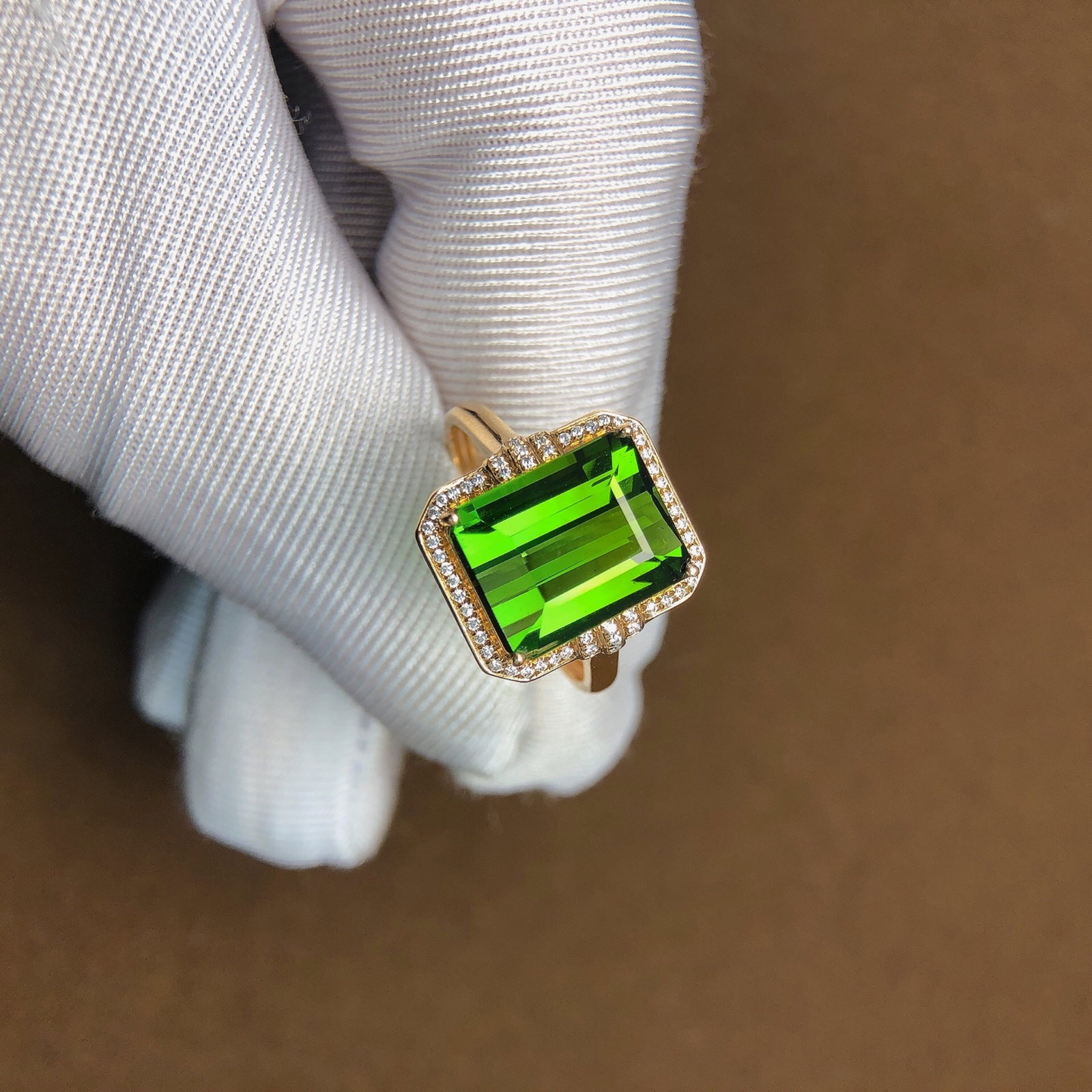 6.12Ctw Natural Tourmaline Ring: 6.12Ctw Natural Tourmaline Ring,Size:11.9mmx9.3mm 6.12Ctw天然碧玺戒指
