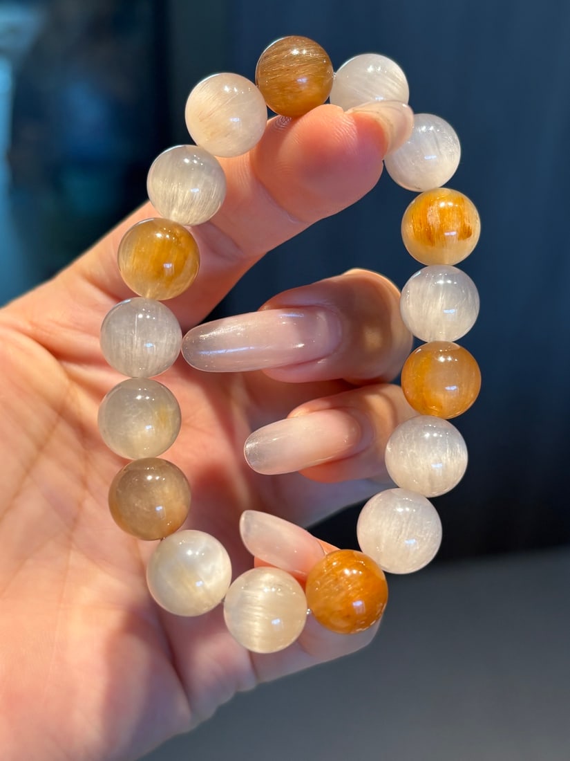 An Exquisite Crystal Bracelets - 3