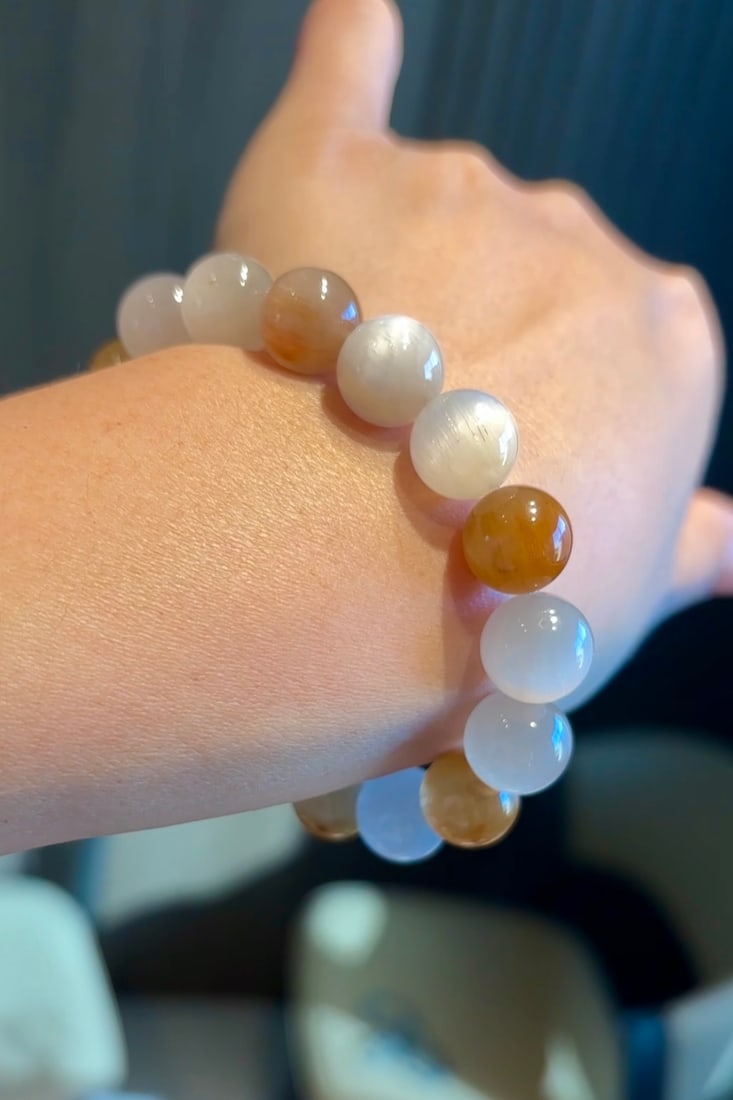 An Exquisite Crystal Bracelets - 6