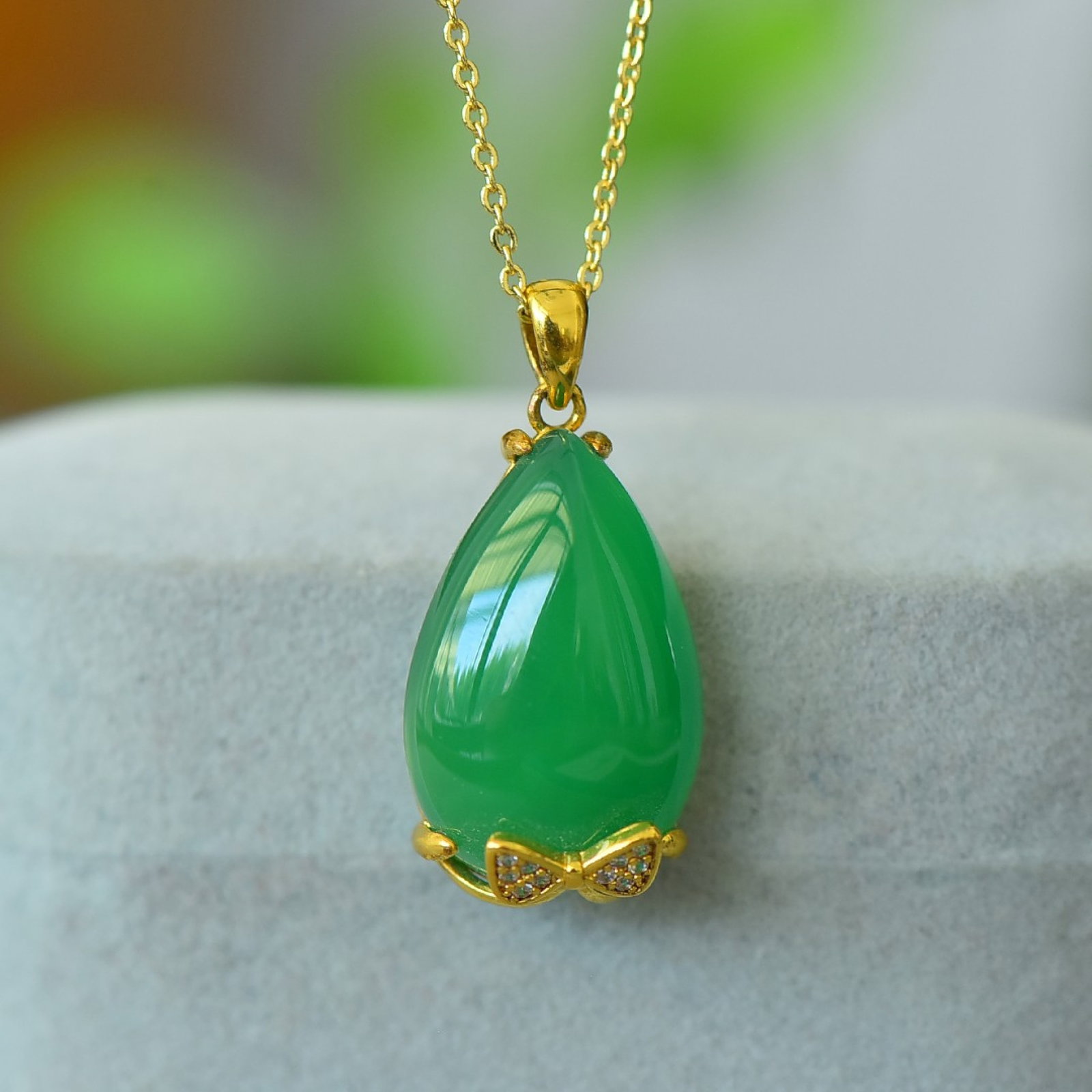 An Exquisite Pendant: An Exquisite Pendant,Size:15mmx13mm 吊坠