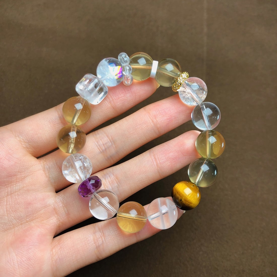 An Exquisite Crystal Bracelets: An Exquisite Crystal Bracelets,Size: 12.1mm, Weight:40.9g 水晶手串