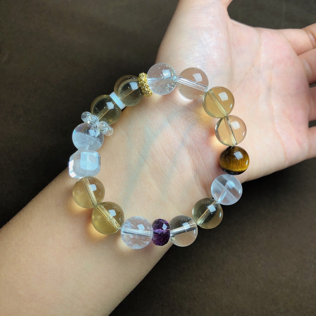 An Exquisite Crystal Bracelets - 2