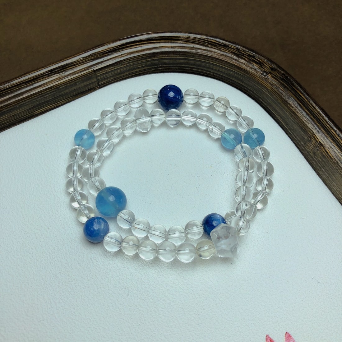 An Exquisite Crystal Bracelets - 7