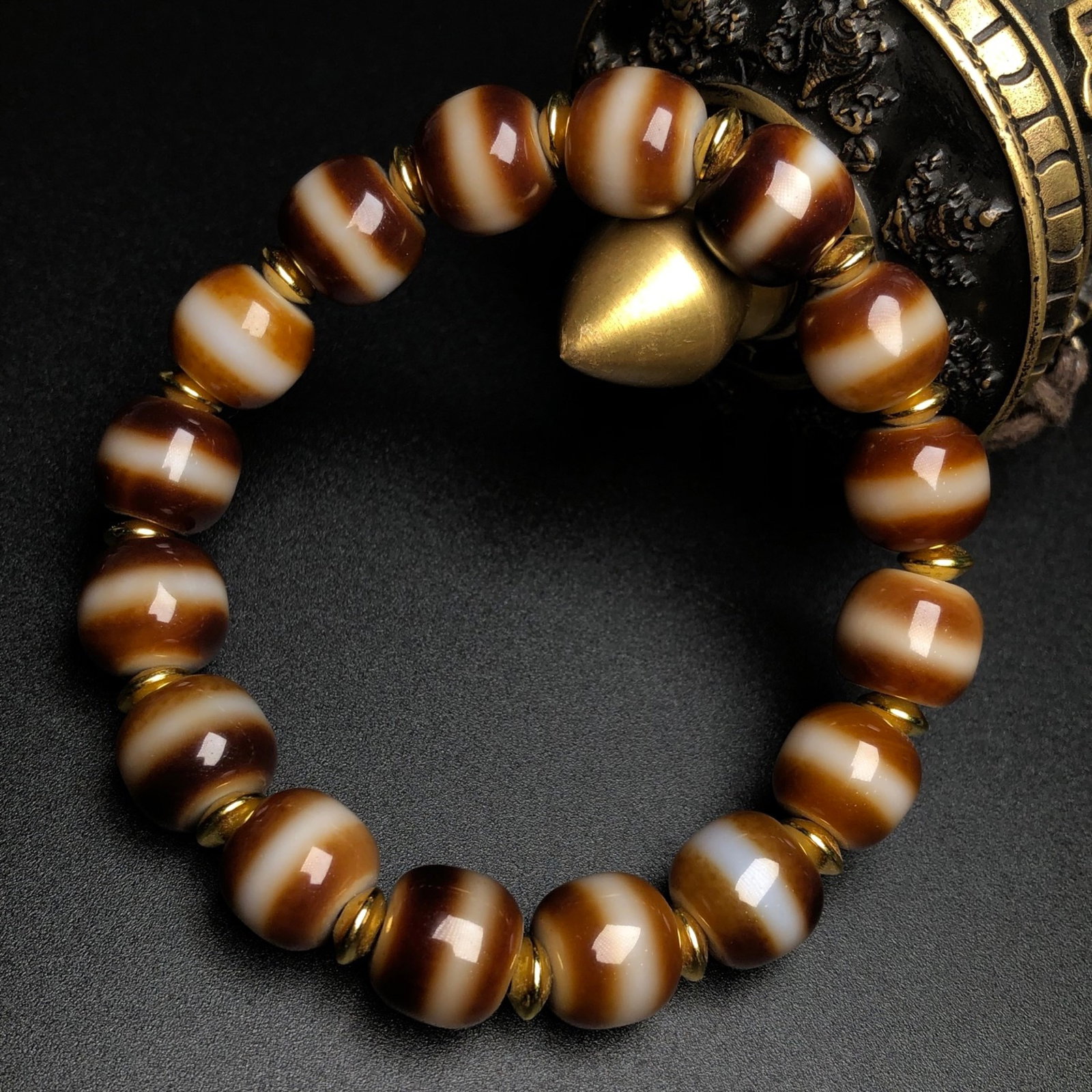 An Exquisite Agate Bracelets - 3