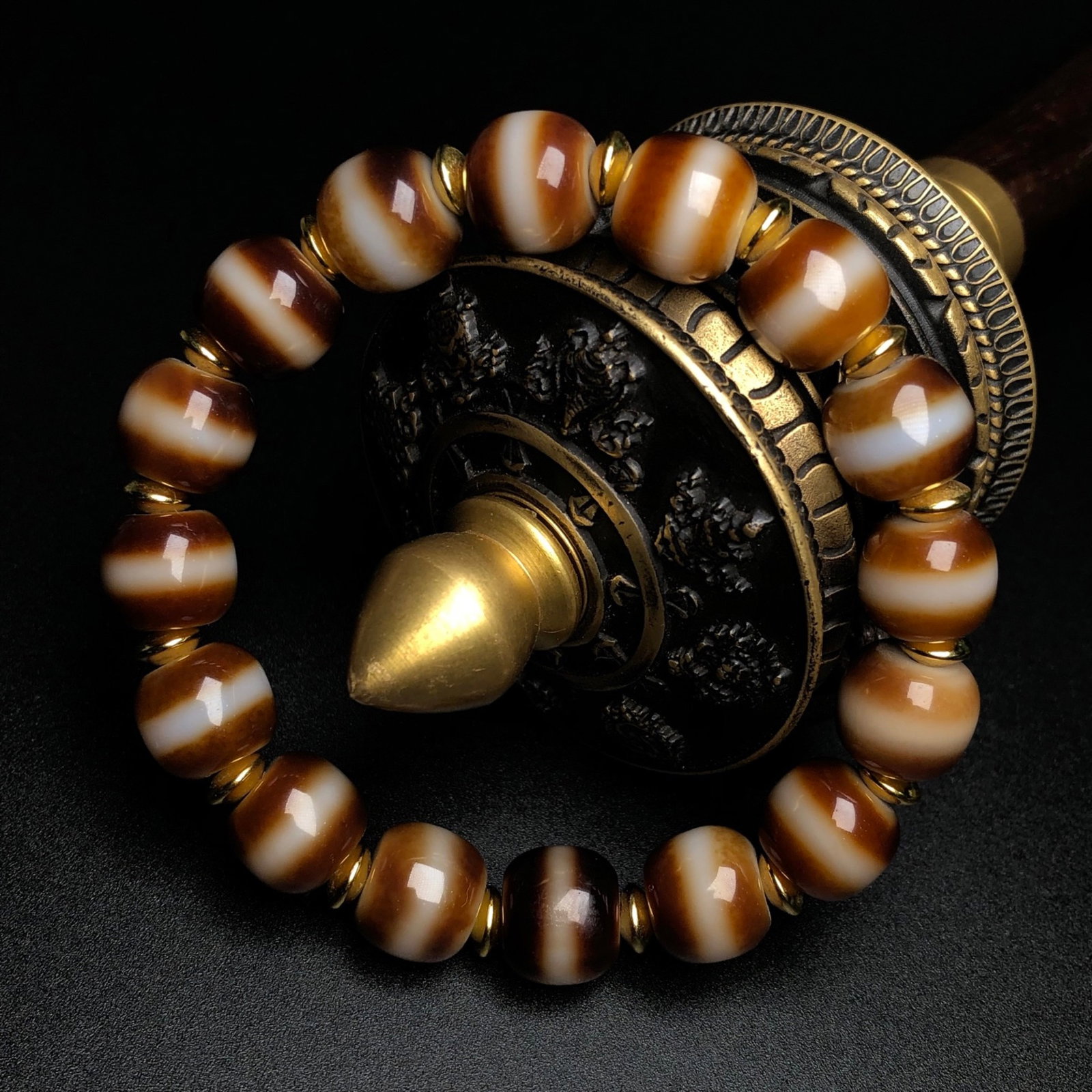 An Exquisite Agate Bracelets - 4