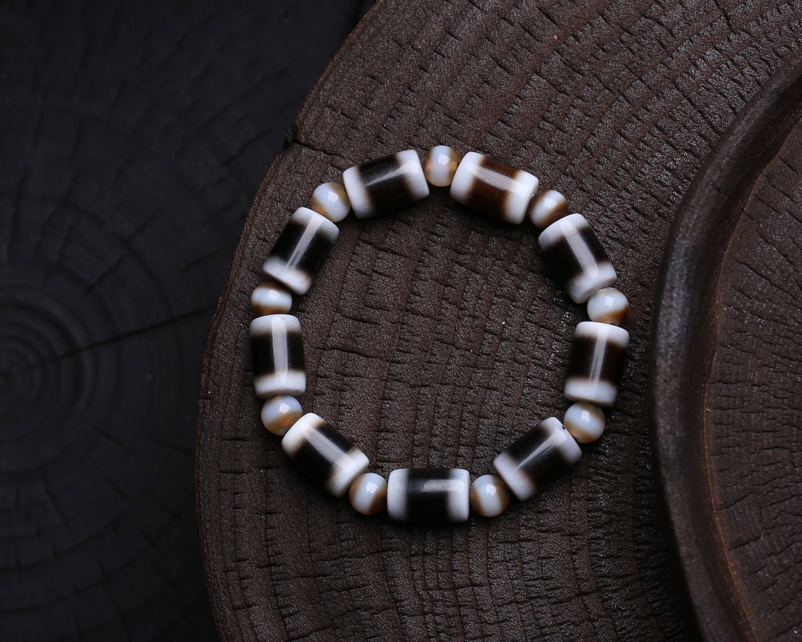 An Exquisite Agate Bracelets - 3
