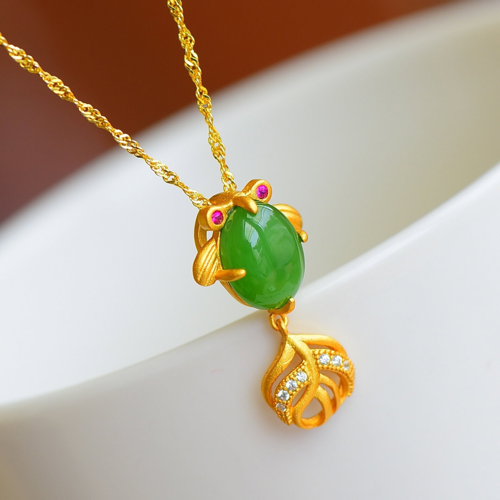 An Exquisite Sterling Silver-Gold Plated Inlaid Jasper Pendant,Inlaid Gems: An Exquisite Sterling Silver-Gold Plated Inlaid Jasper Pendant,Inlaid Gems,Size:8mmx10mm