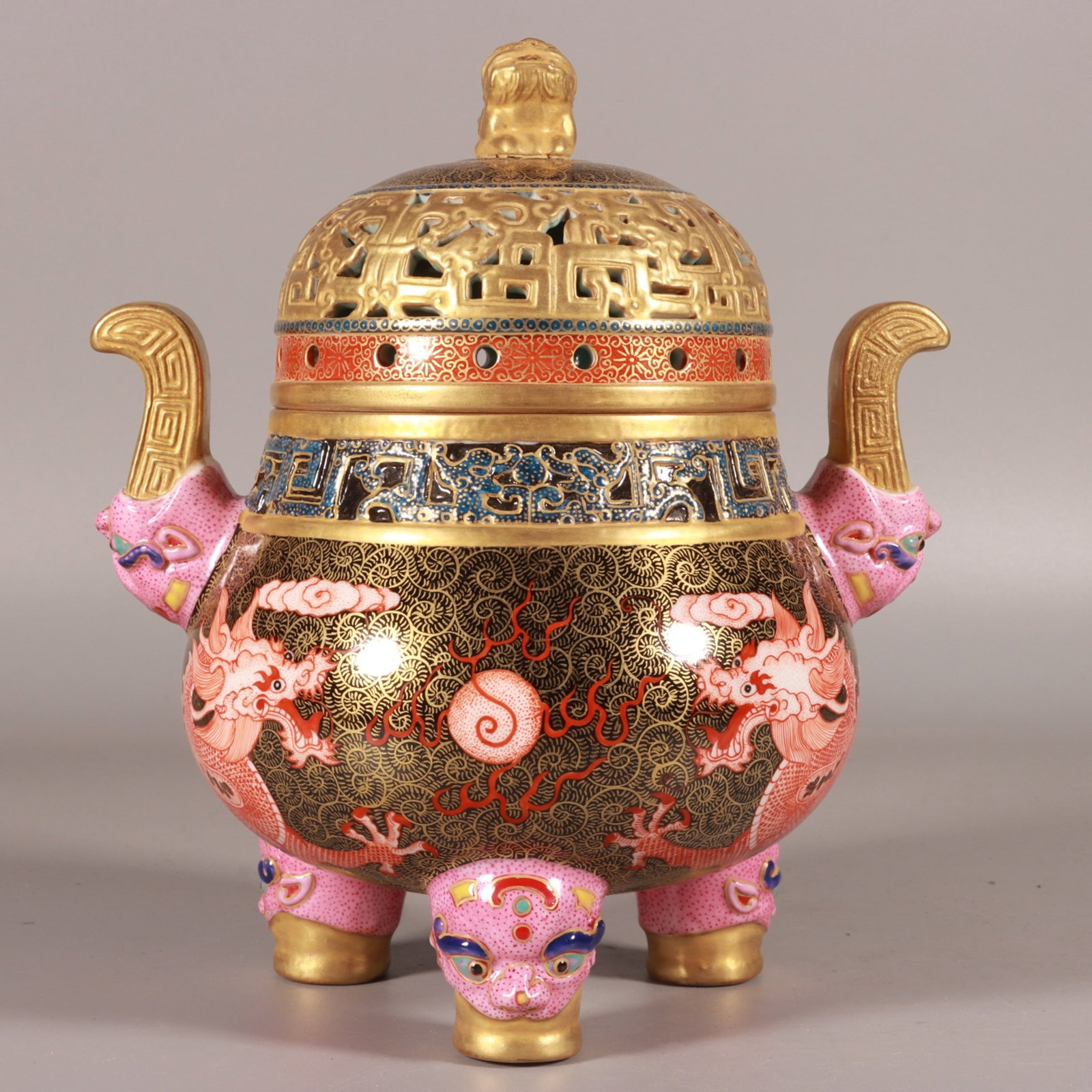 An Exquisite Famille-Rose Painted Gold Auspicious Cloud and Dragon Pattern Double-Ears Tripod Censer: An Exquisite Famille-Rose Painted Gold Auspicious Cloud and Dragon Pattern Double-Ears Tripod Censer,Qing Dynasty, China,Qianlong Six-character Mark,Size:7.9inx5.5in 粉彩描金&#