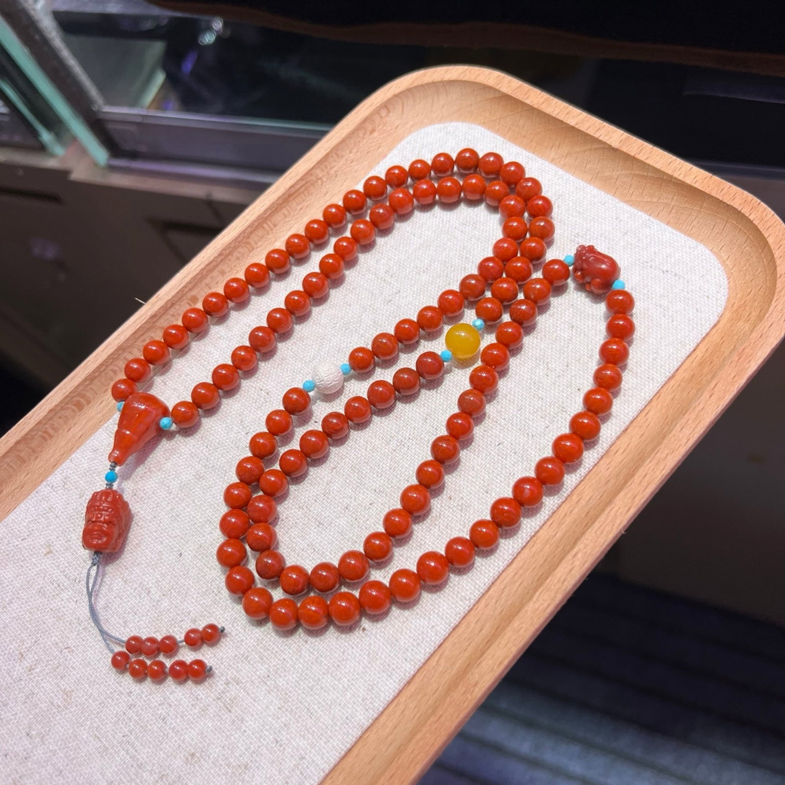 An Exquisite Agate Necklace: An Exquisite Agate Necklace,Size:6.5mm,Total Weight:51.8g 玛瑙项链