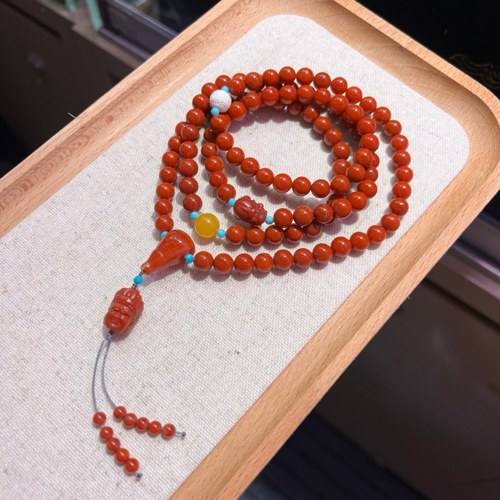 An Exquisite Agate Necklace - 4