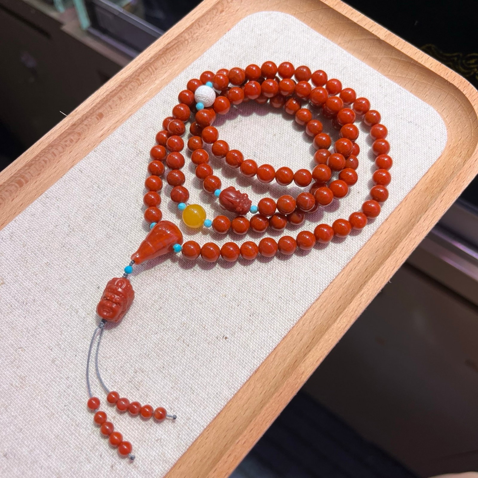 An Exquisite Agate Necklace - 6