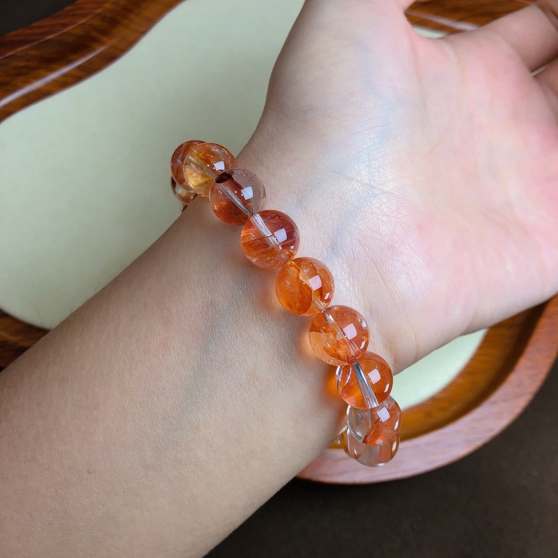 An Exquisite Crystal Bracelets - 5