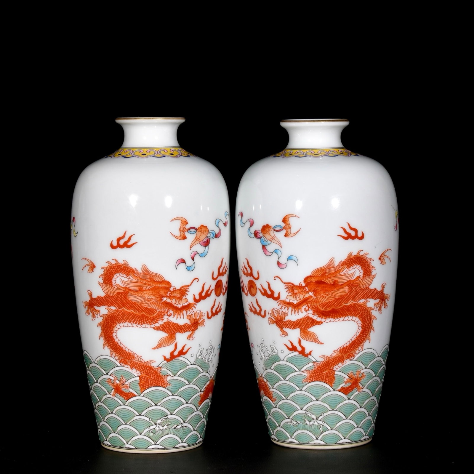 A Pair of Exquisite Enamel Painted Gold Seawater,Auspicious Cloud and Dragon Pattern Vases: A Pair of Exquisite Enamel Painted Gold Seawater,Auspicious Cloud and Dragon Pattern Vases,Qing Dynasty, China,Yongzheng Four-character Mark,Size:9.1inx4.7in