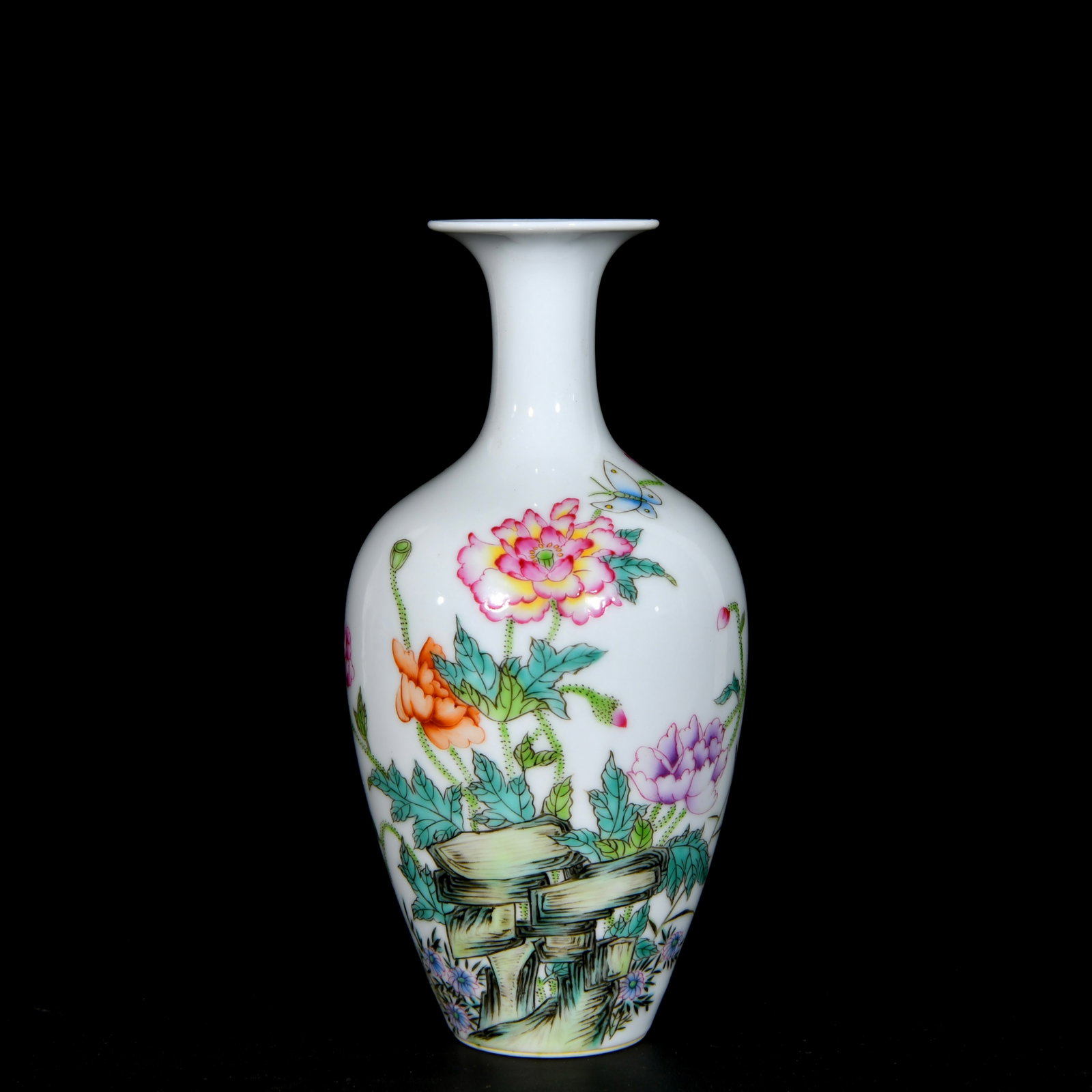 An Exquisite Enamel Flower and Butterfly Pattern Vase,With Poem: An Exquisite Enamel Flower and Butterfly Pattern Vase,With Poem,Qing Dynasty, China,Qianlong Six-character Mark,Size:9.1inx4.5in 珐琅彩花卉蝴蝶纹瓶