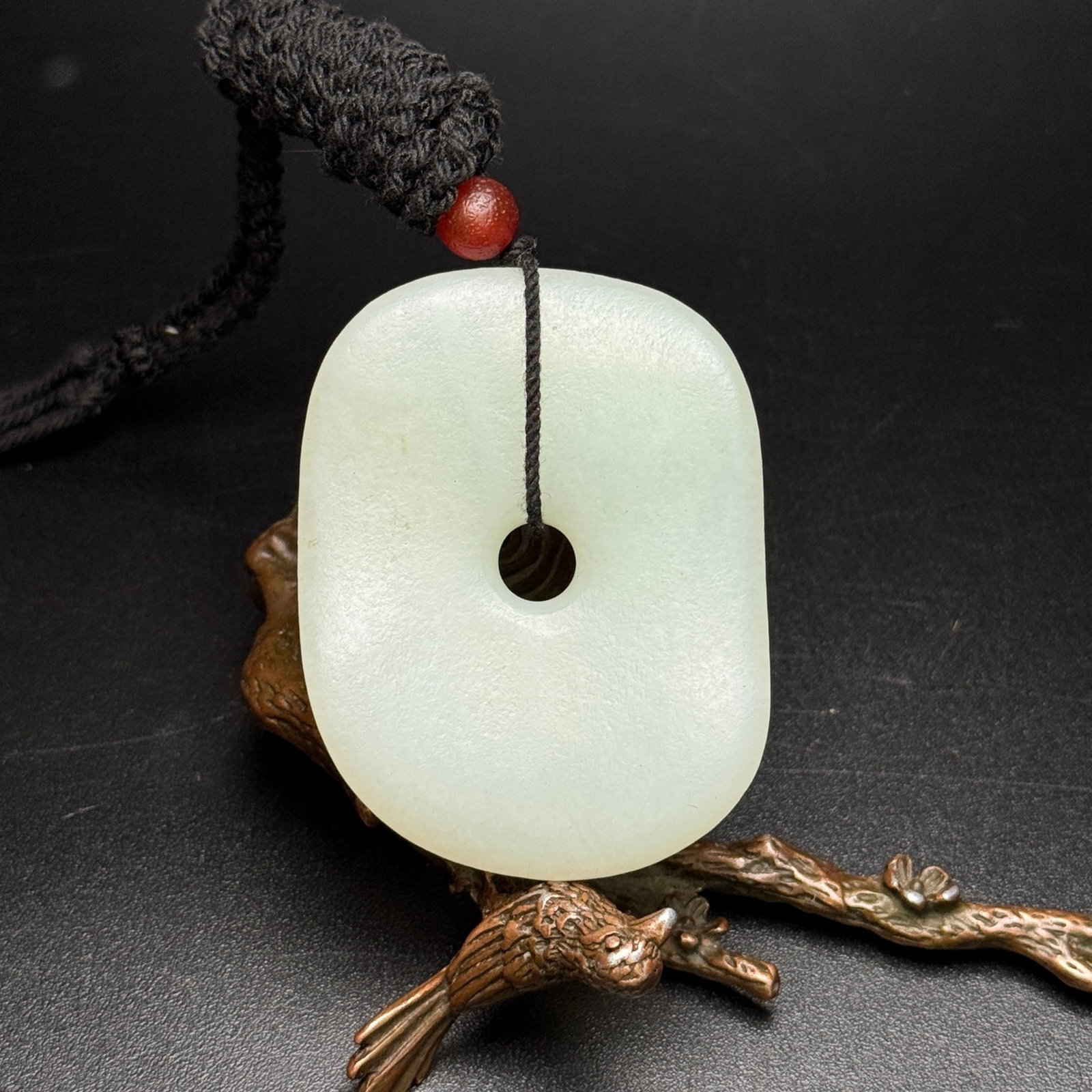 An Exquisite White Jade Pendant: An Exquisite White Jade Pendant,Qing Dynasty,China,Size:45mmx59mmx8mm,Weight:43g 白玉挂件,中国清代