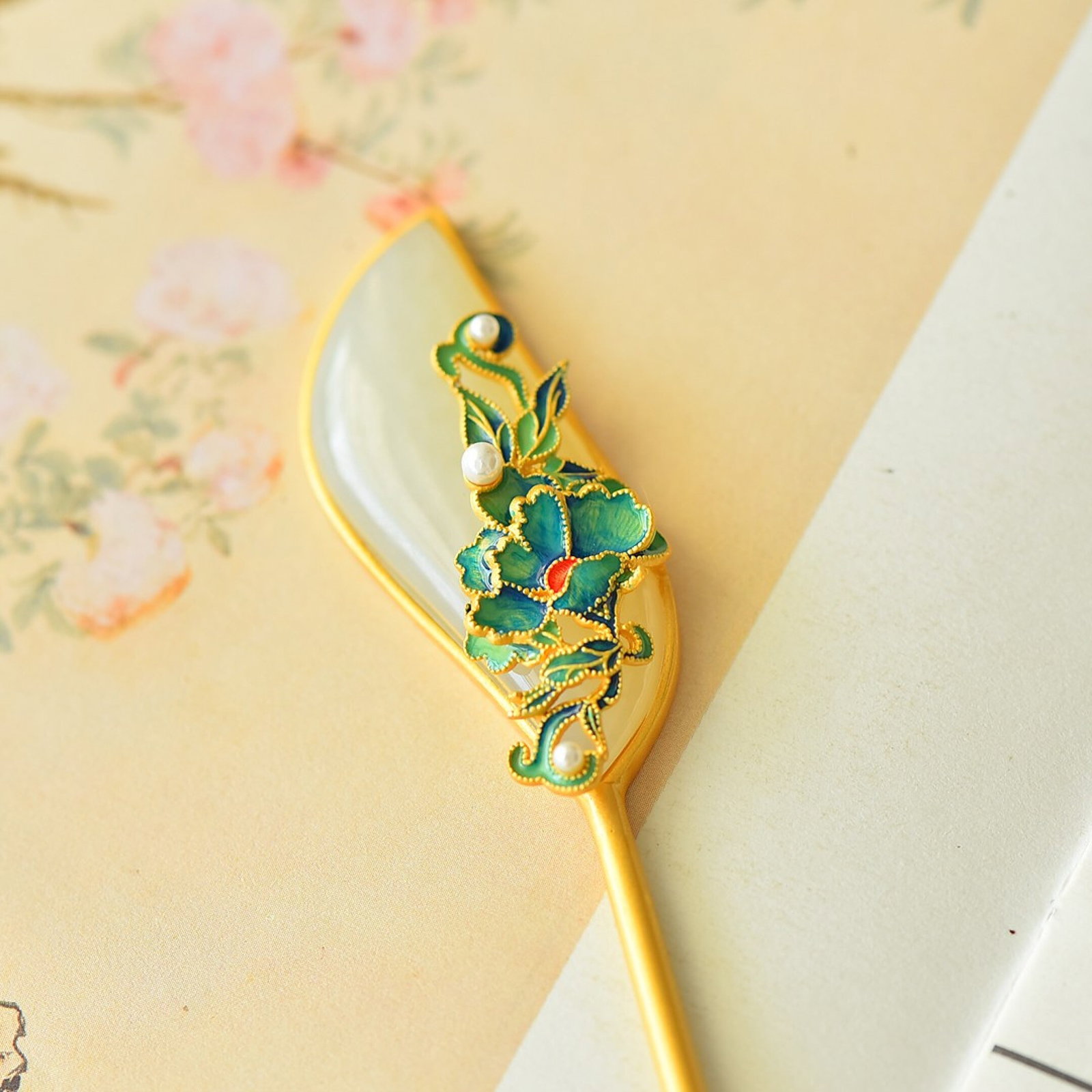 An Exquisite Sterling Silver-Gold Plated Inlaid White Jade Enamel Hairpin,Inlaid Pearl: An Exquisite Sterling Silver-Gold Plated Inlaid White Jade Enamel Hairpin,Inlaid Pearl 纯银镀金镶白玉珐琅发簪,嵌珍珠