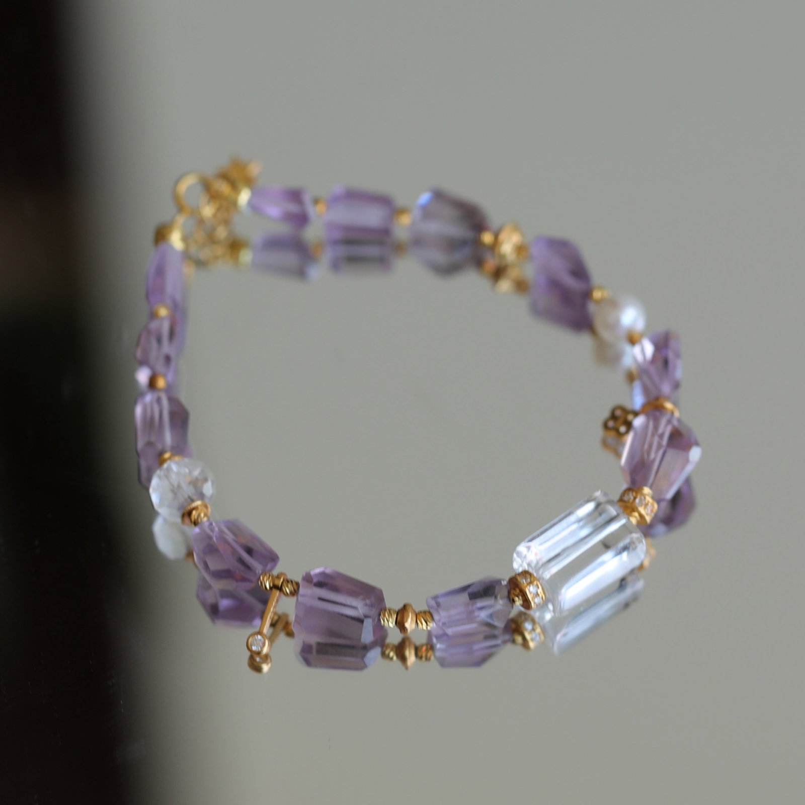 An Exquisite Crystal Bracelets - 6