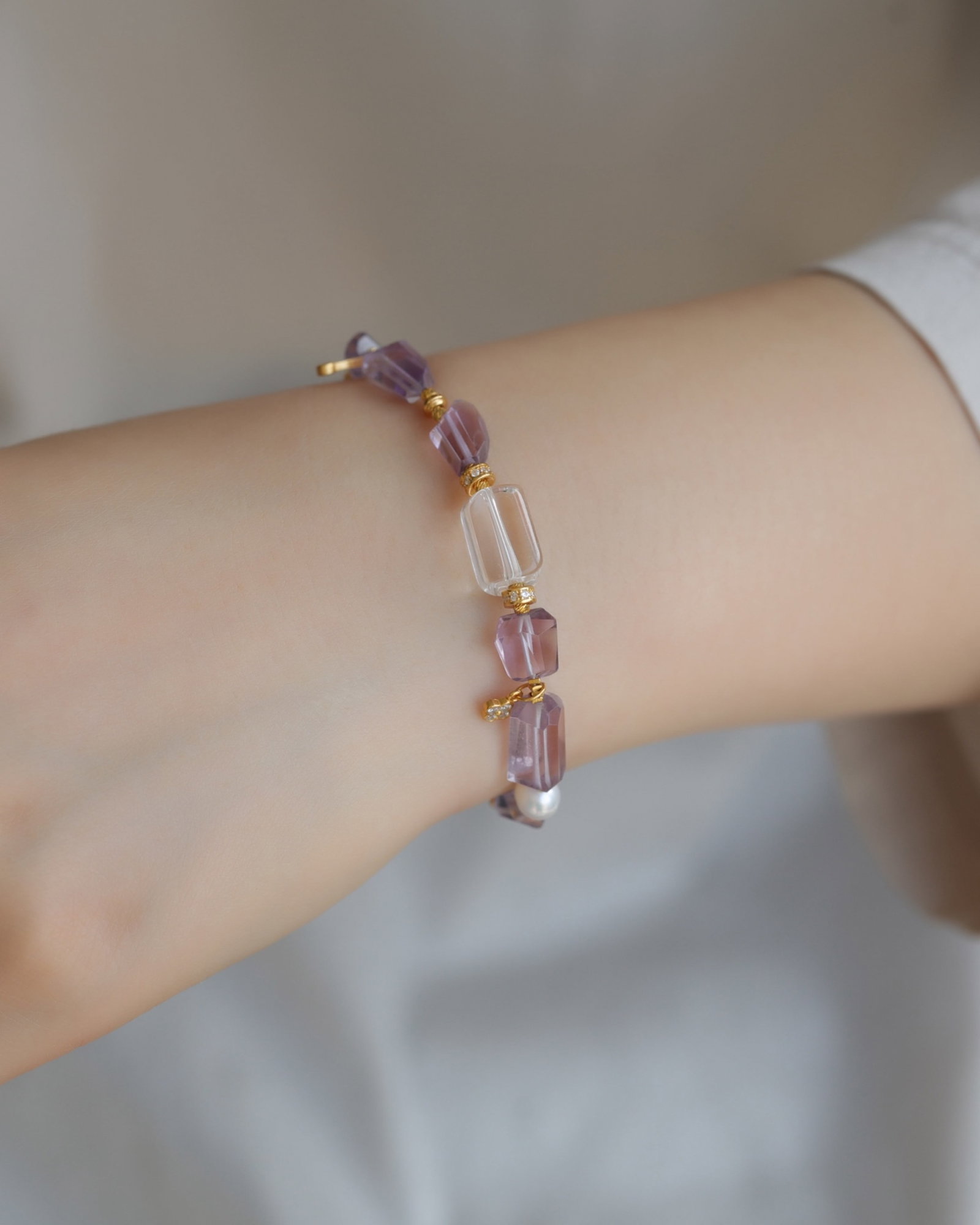 An Exquisite Crystal Bracelets - 8
