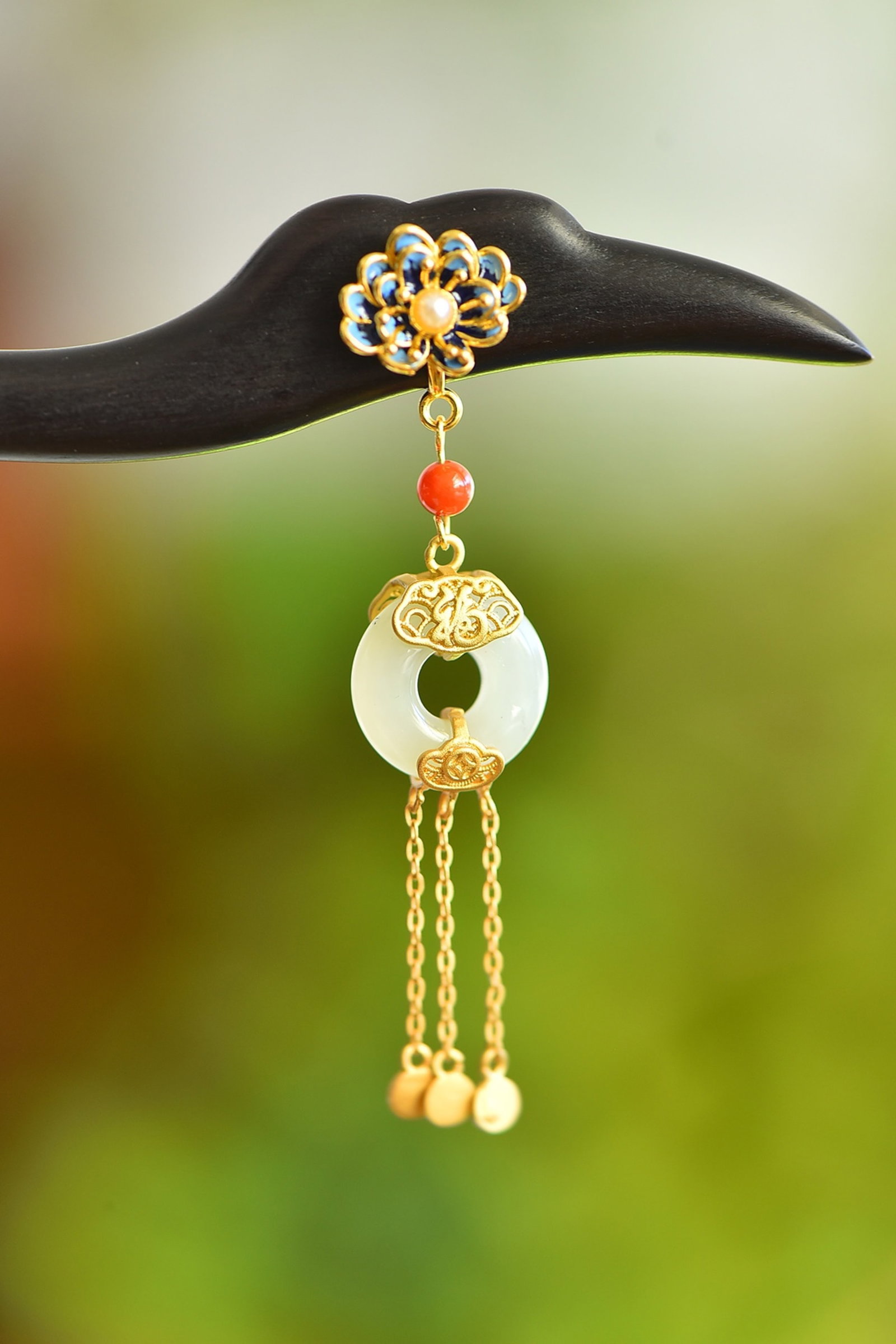 An Exquisite Sterling Silver-Gold Plated Inlaid White Jade Ebony Hairpin,Inlaid Pearls: An Exquisite Sterling Silver-Gold Plated Inlaid White Jade Ebony Hairpin,Inlaid Pearls 纯银镀金镶白玉黑檀木发簪,嵌珍