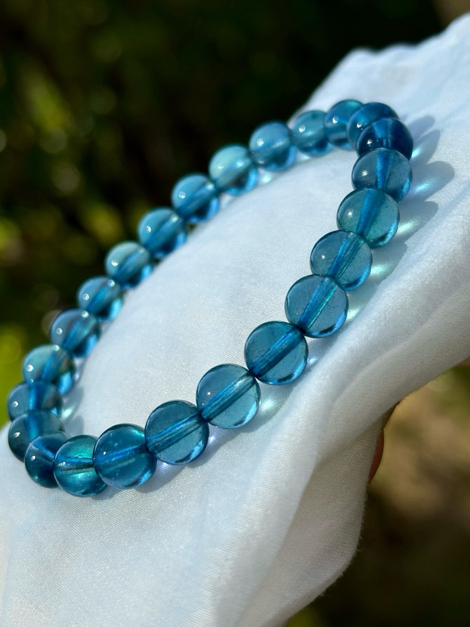 An Exquisite Aquamarine Bracelets: An Exquisite Aquamarine Bracelets,Size:7.7mm,Weight:15g 海蓝宝手串