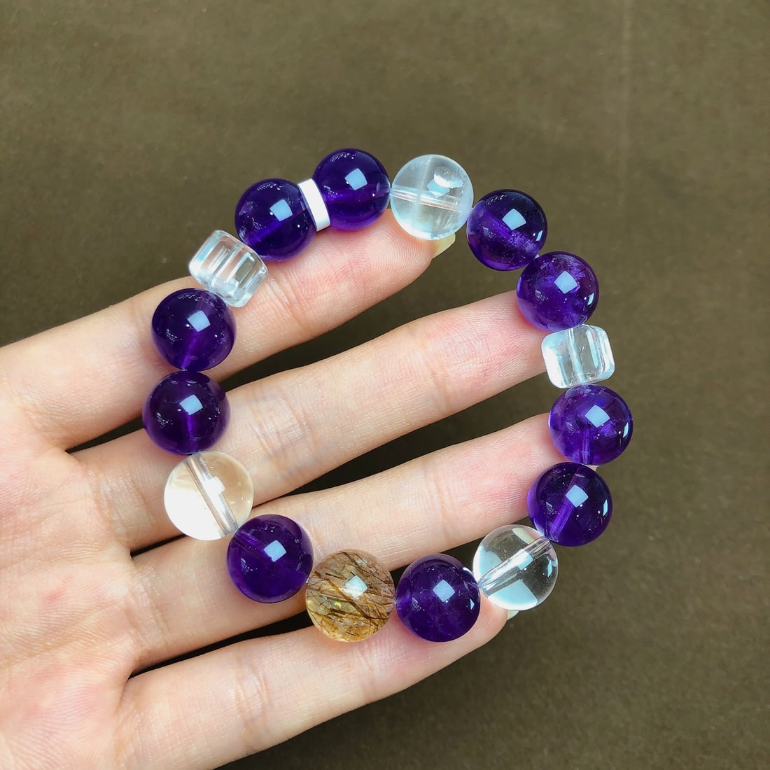 An Exquisite Crystal Bracelets: An Exquisite Crystal Bracelets,Size:11.7mm, Weight:34.9g 水晶手串