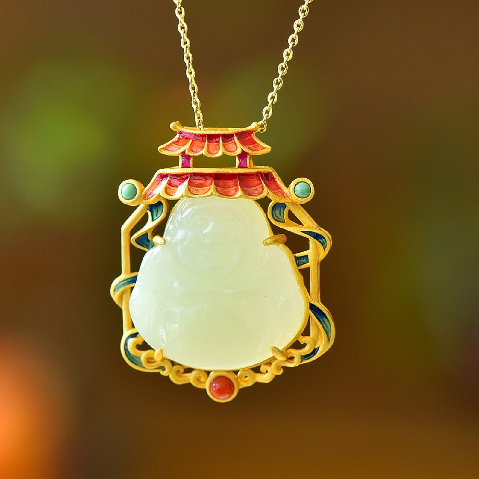 An Exquisite Sterling Silver-Gold Plated Inlaid White Jade Pendant: An Exquisite Sterling Silver-Gold Plated Inlaid White Jade Pendant 纯银镀金镶白玉吊坠