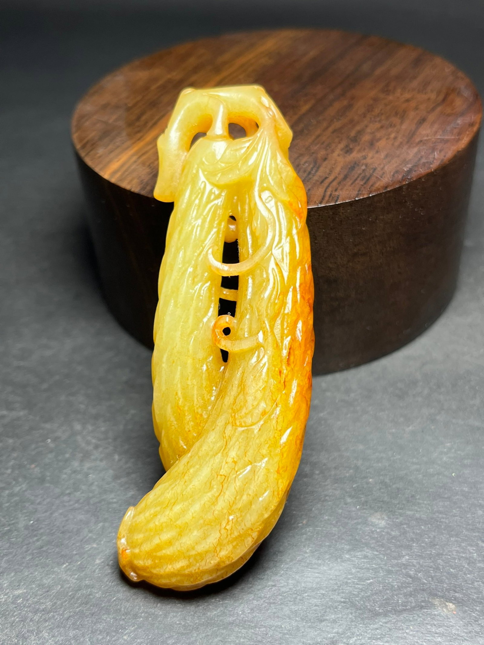 An Exquisite Yellow Jade Bitter Gourd Hand Piece (1 of 7)