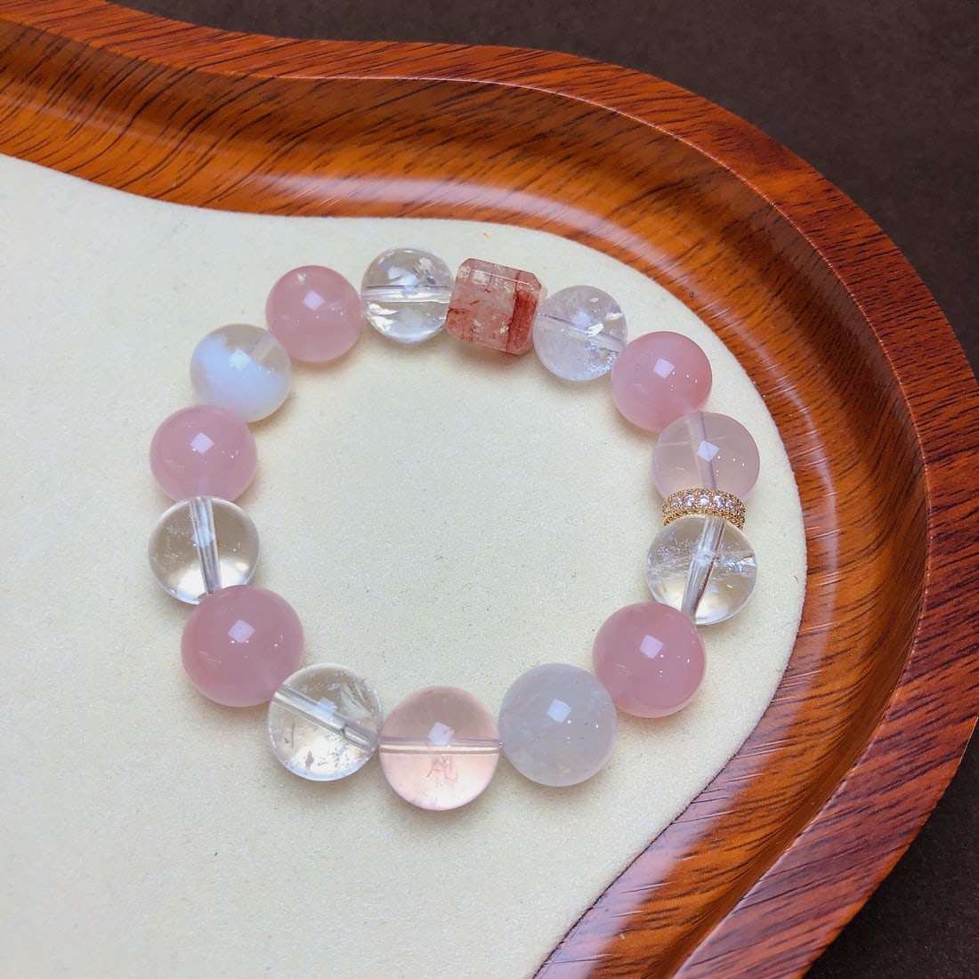 An Exquisite Crystal Bracelets - 8