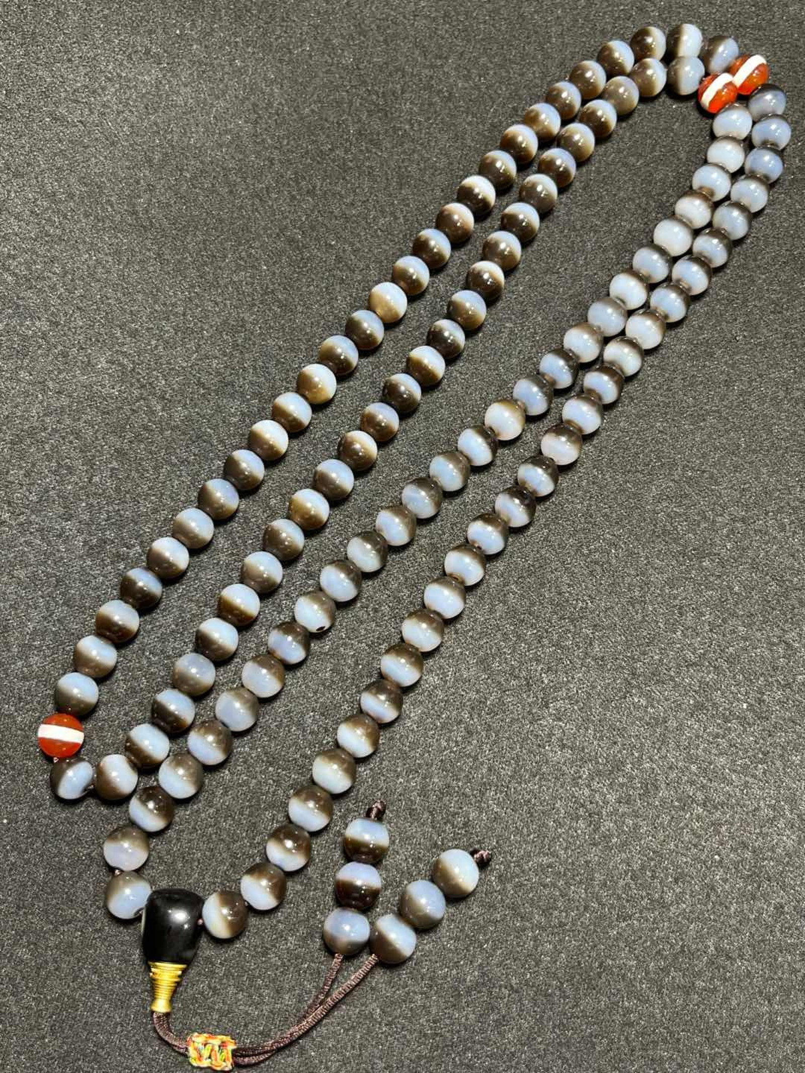 An Exquisite Dzi Bead Necklace (1 of 9)