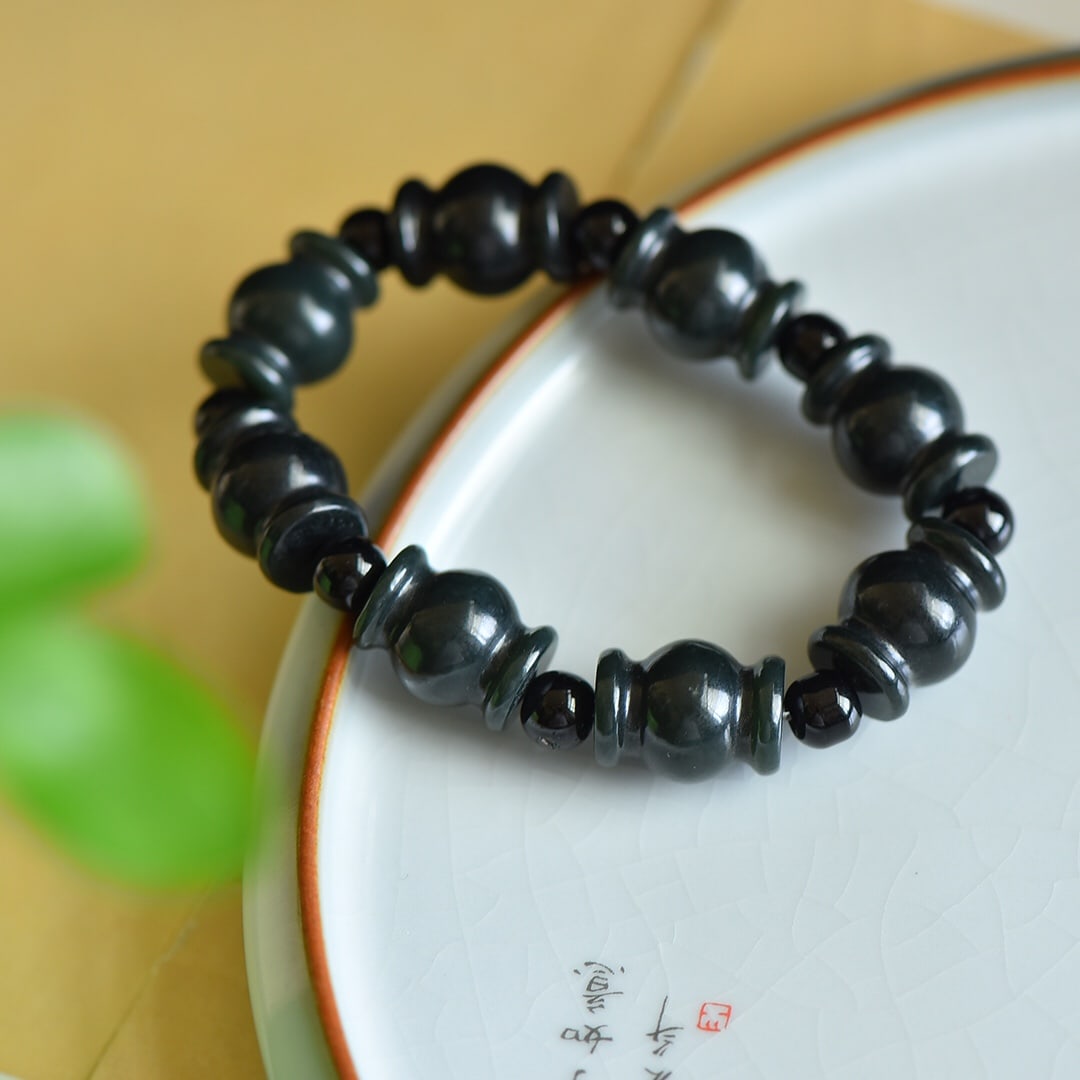 An Exquisite Sapphire Bracelets - 2