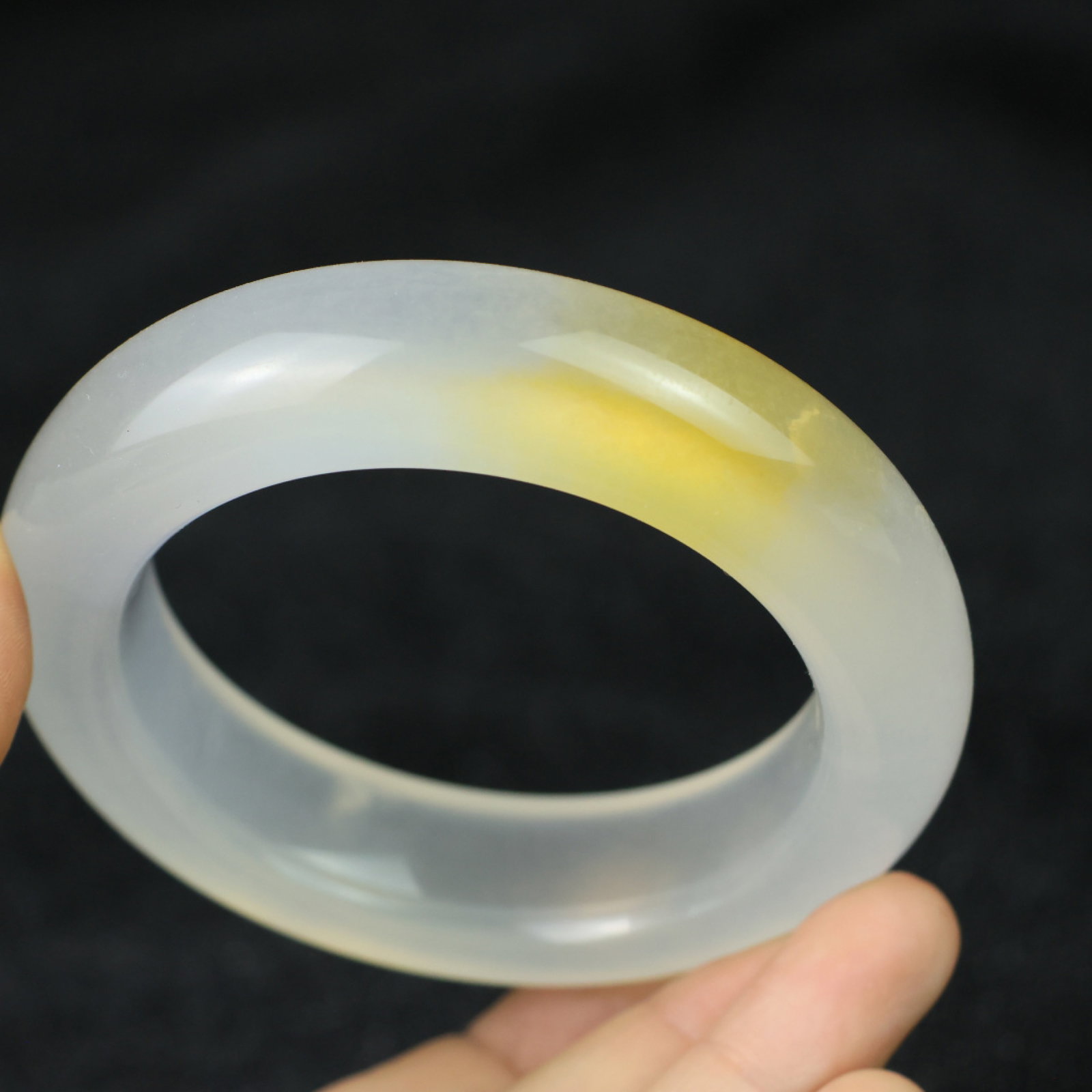 An Exquisite Jadeite Bracelets - 9