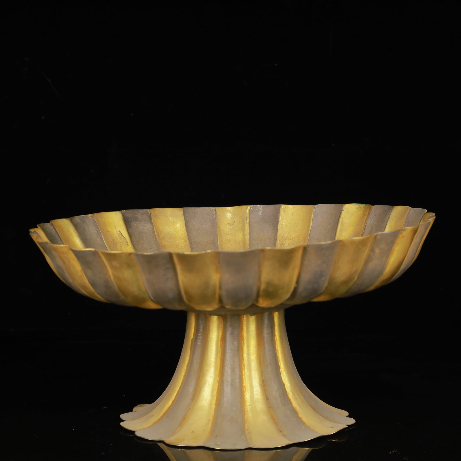 An Exquisite Gilt Silver Phoenix Pattern Cup - 3