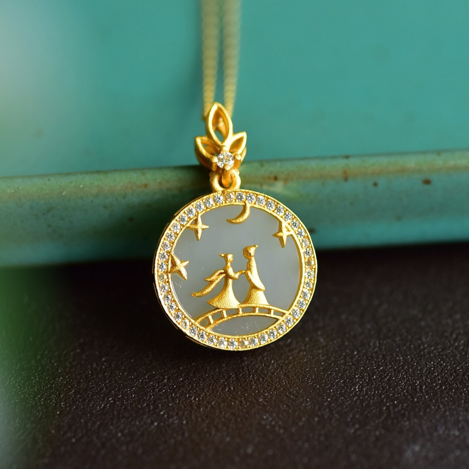 An Exquisite Sterling Silver-Gold Plated Inlaid White Jade Pendant: An Exquisite Sterling Silver-Gold Plated Inlaid White Jade Pendant 纯银镀金镶白玉吊坠