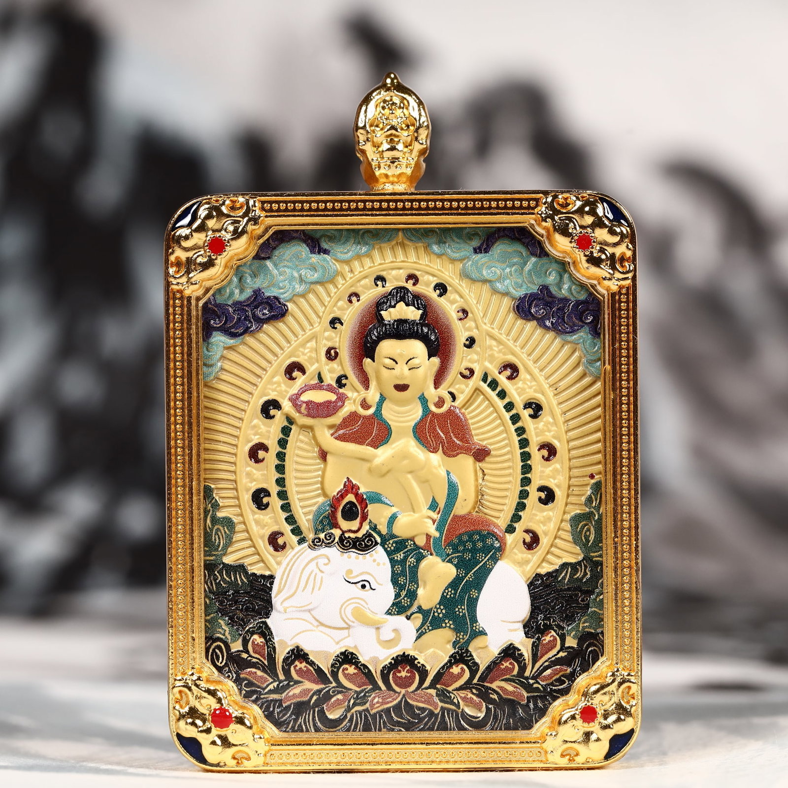 An Exquisite Painted Color Statue of Samantabhadra Tangka: An Exquisite Painted Color Statue of Samantabhadra Tangka,Size:2inx2.8in 彩绘普贤菩萨像唐卡