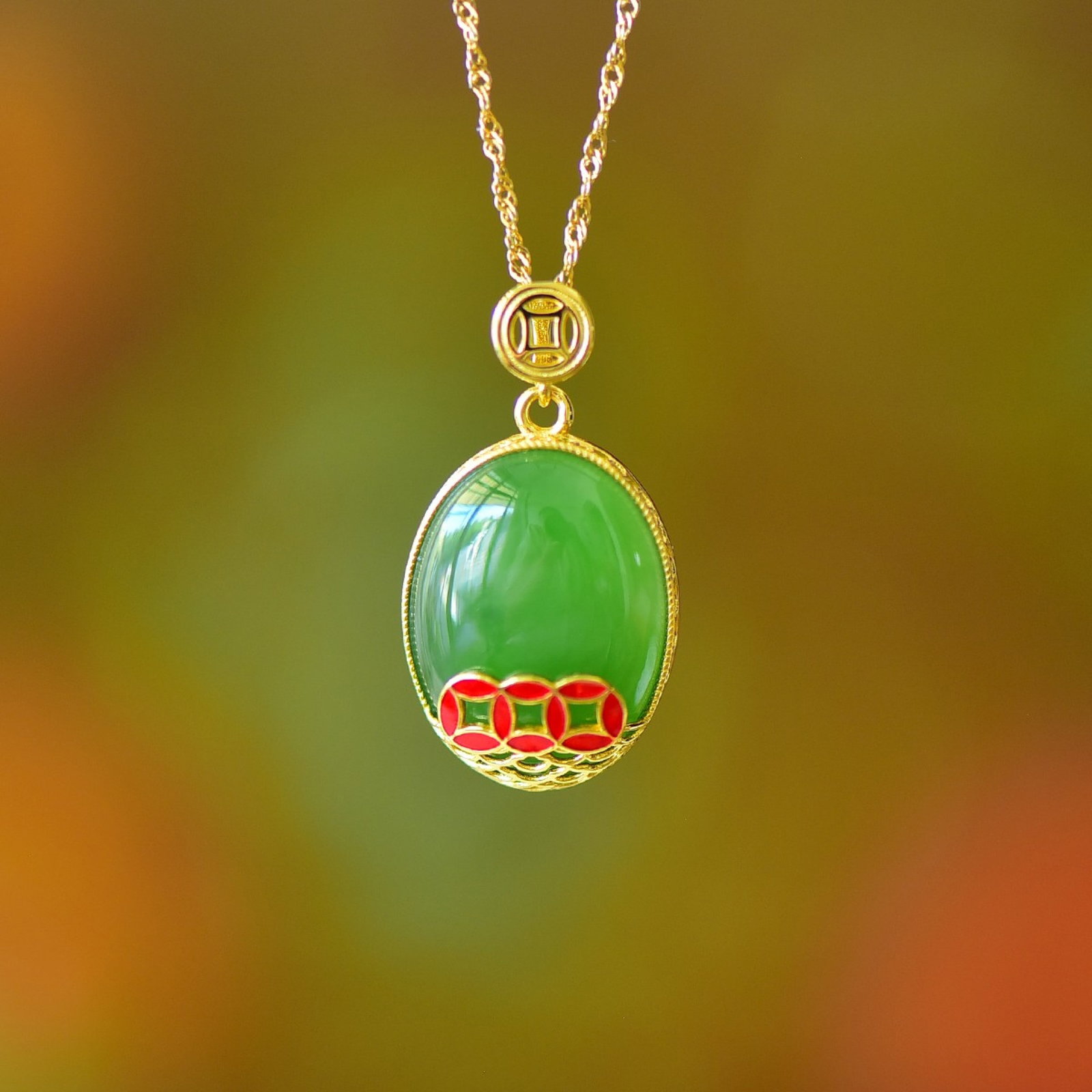 An Exquisite Sterling Silver-Gold Plated Inlaid Jasper Pendant: An Exquisite Sterling Silver-Gold Plated Inlaid Jasper Pendant,Size:15mmx20mm 纯银镀金镶碧玉吊坠
