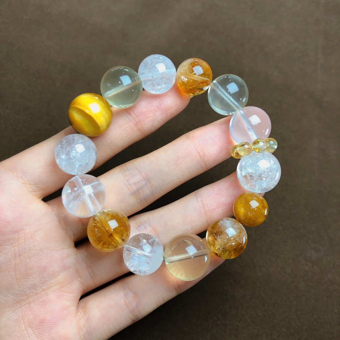 An Exquisite Crystal Bracelets: An Exquisite Crystal Bracelets,Size:12.8mm, 15.1mm, Weight:51.1g 水晶手串
