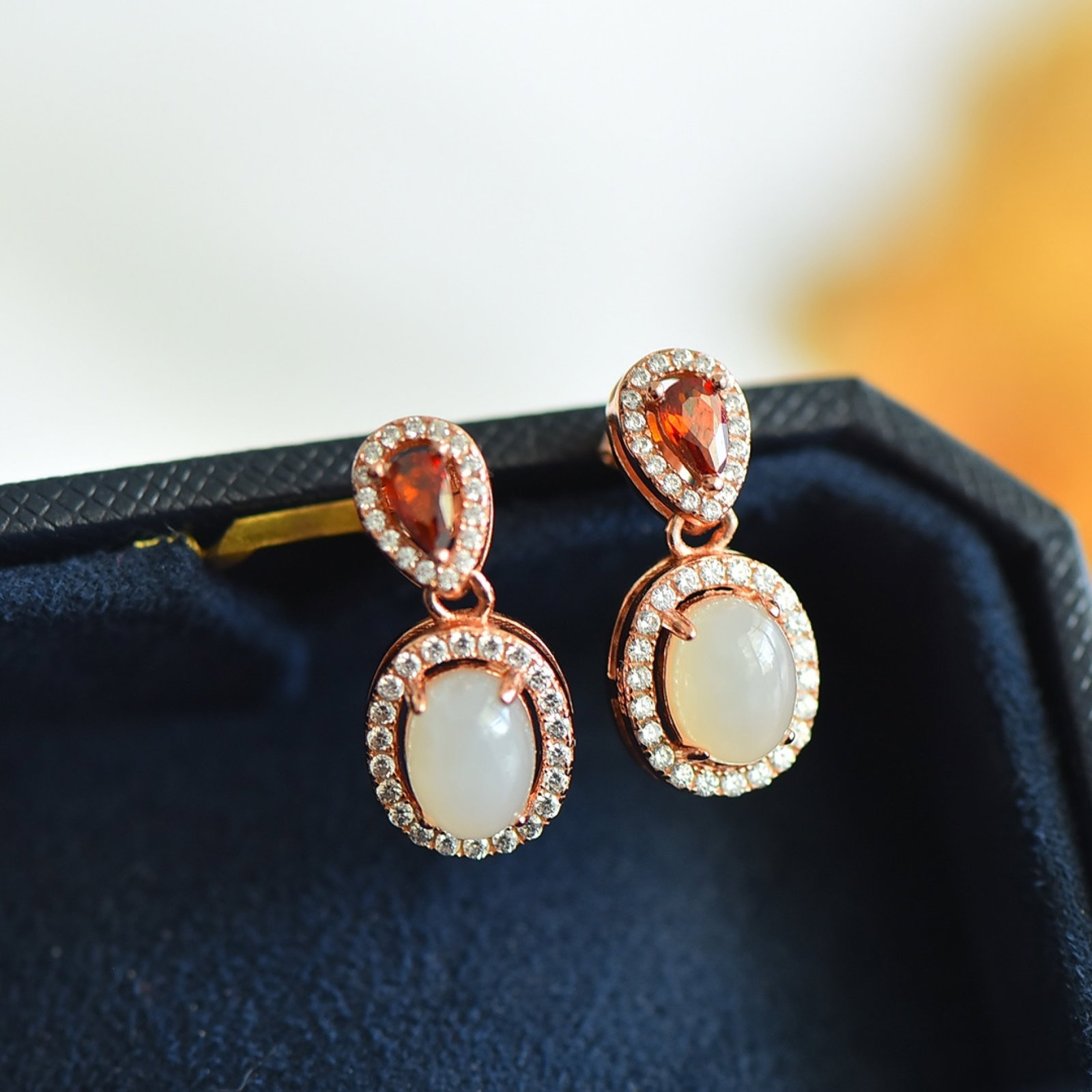 A Pair of Exquisite Sterling Silver-Gold Plated Inlaid White Jade Earrings,Inlaid Diamond: A Pair of Exquisite Sterling Silver-Gold Plated Inlaid White Jade Earrings,Inlaid Diamond