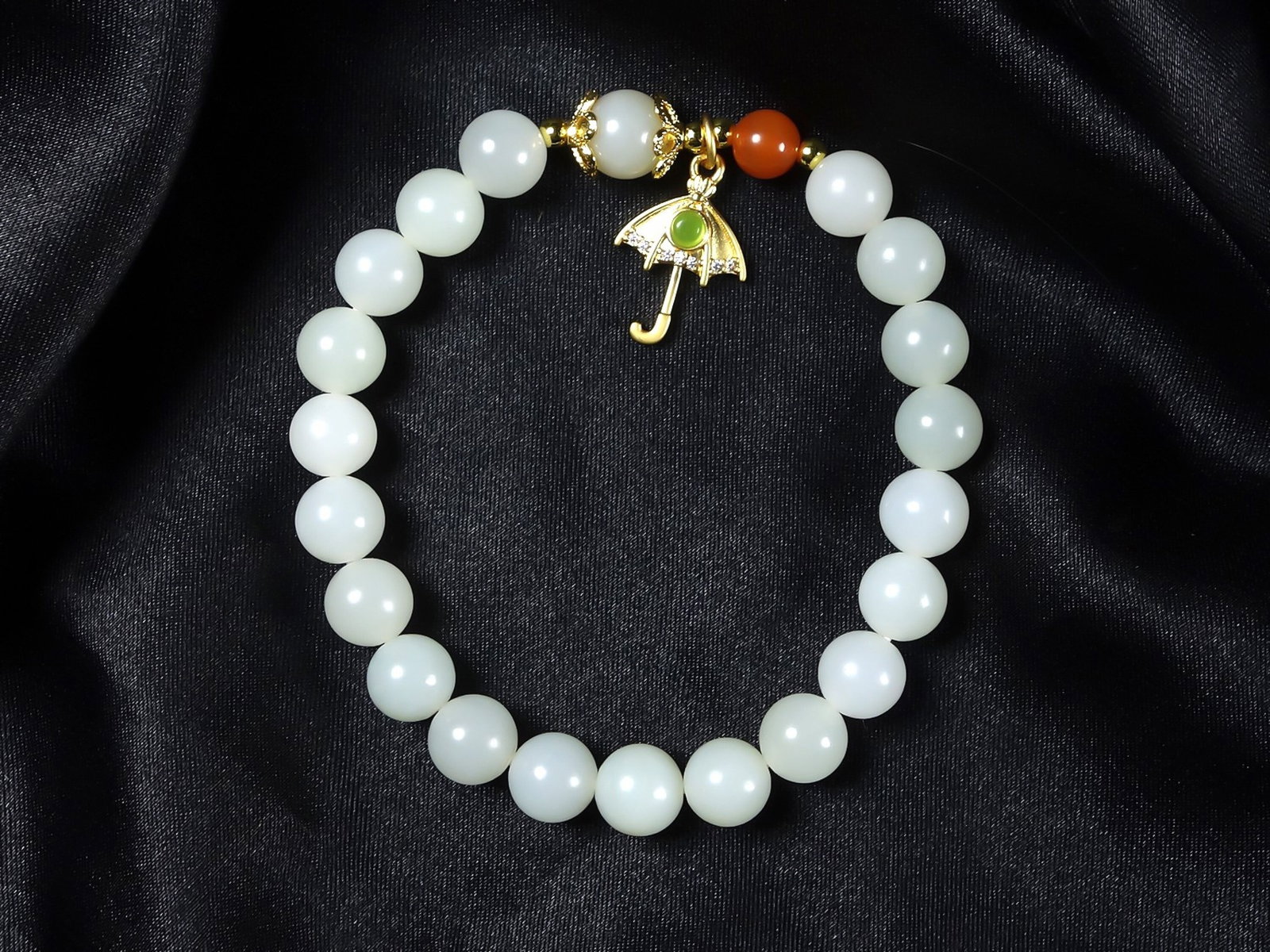 An Exquisite White Jade Bracelets (1 of 4)