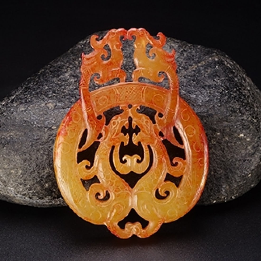An Exquisite White Jade Dragon and Phoenix Pattern Pendant (1 of 9)